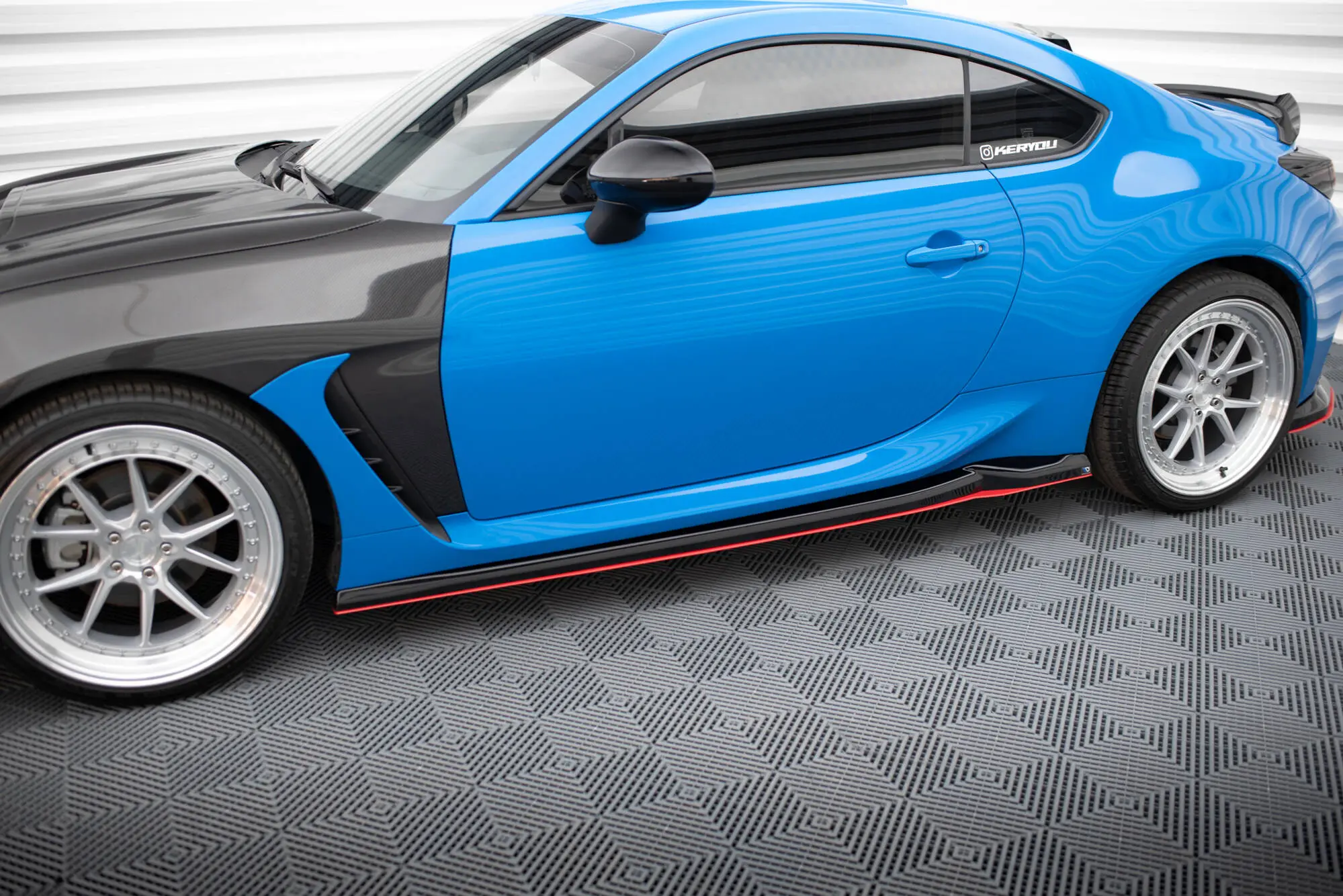 Sideskjørt Toyota GR86 2021 - > | V. Glossy Black + Red Edition – bilde 2