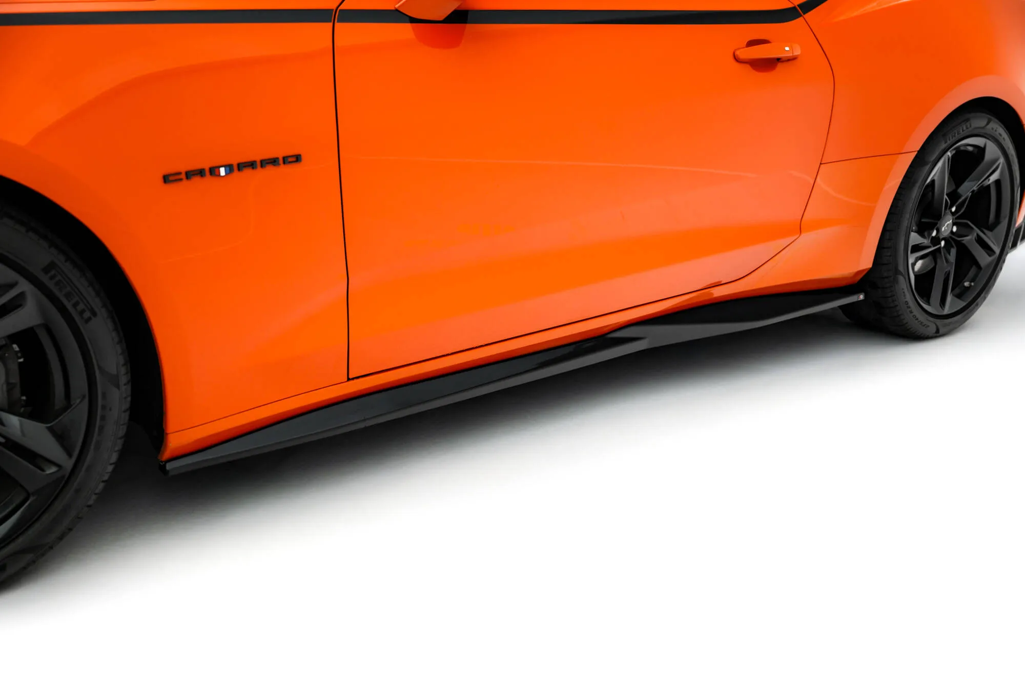 Sideskjørt V.1 Chevrolet Camaro SS VI Facelift 2019 - 2023 | Glossy Black Edition
