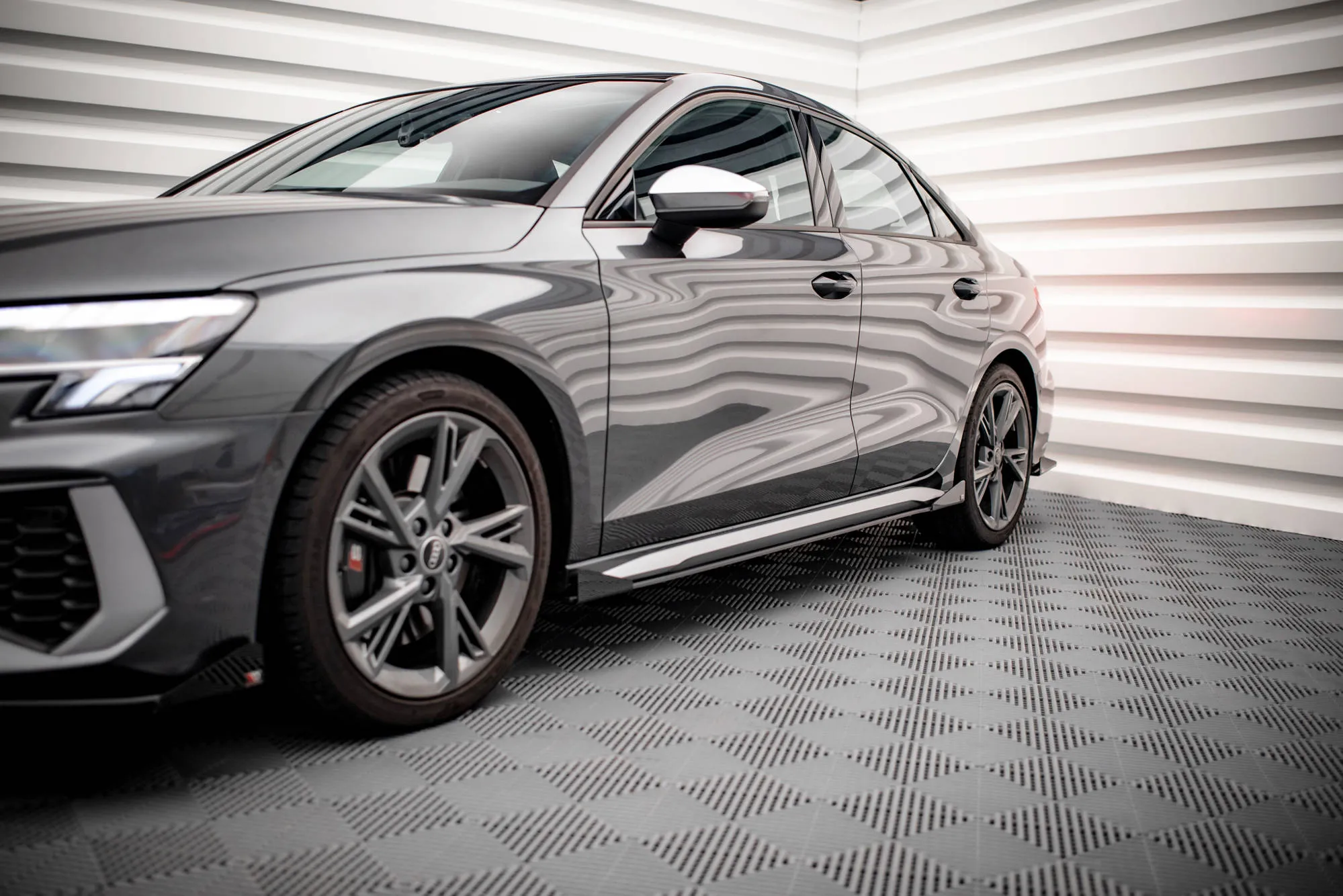 Sideskjørt V.1 + Flopper Audi A3/S3 8Y 2020 -> | Street Pro Black Edition – bilde 3