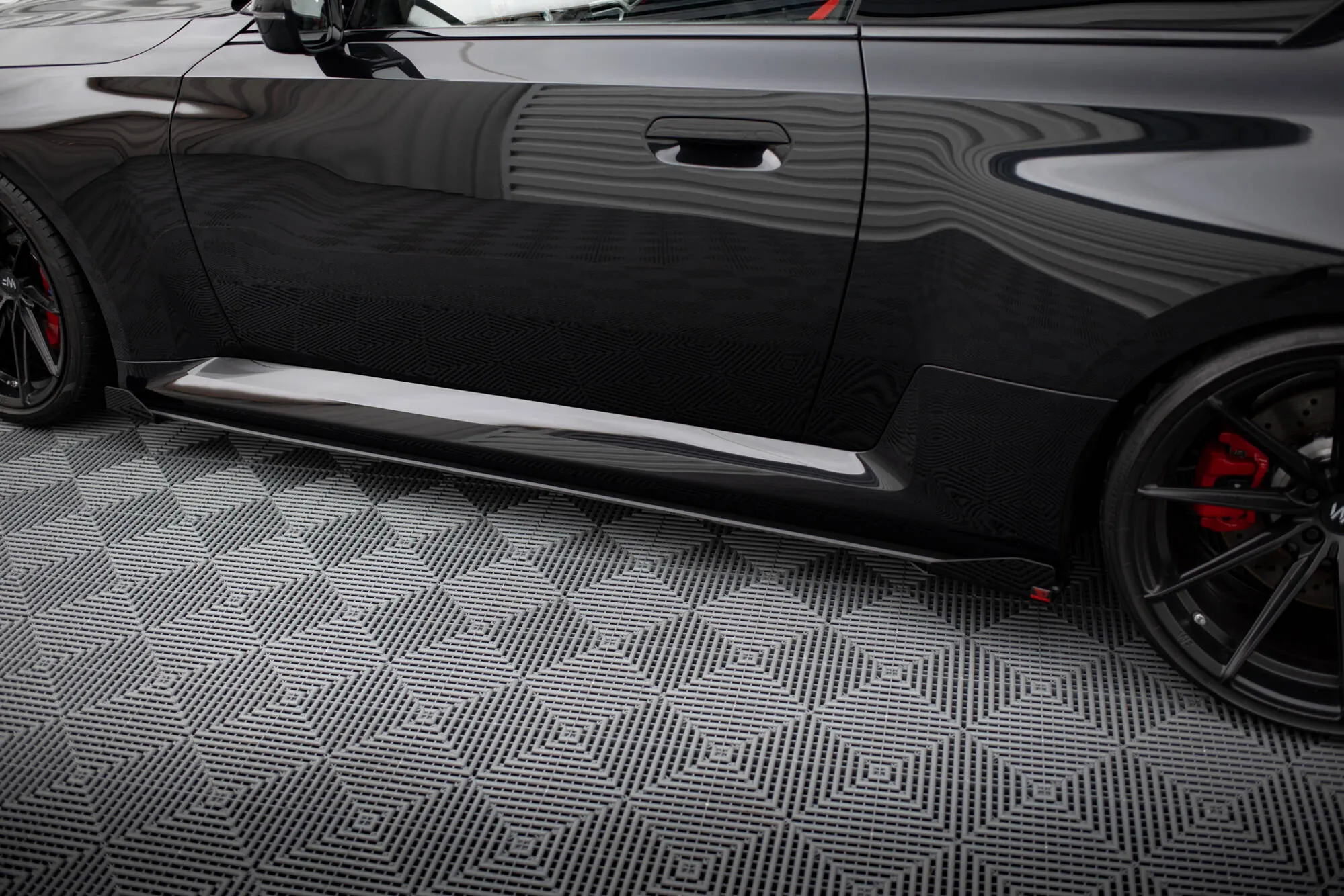 Sideskjørt V.1 + Flopper BMW M2 Coupe (G87) 2023 - > | Street Pro Black Edition – bilde 3