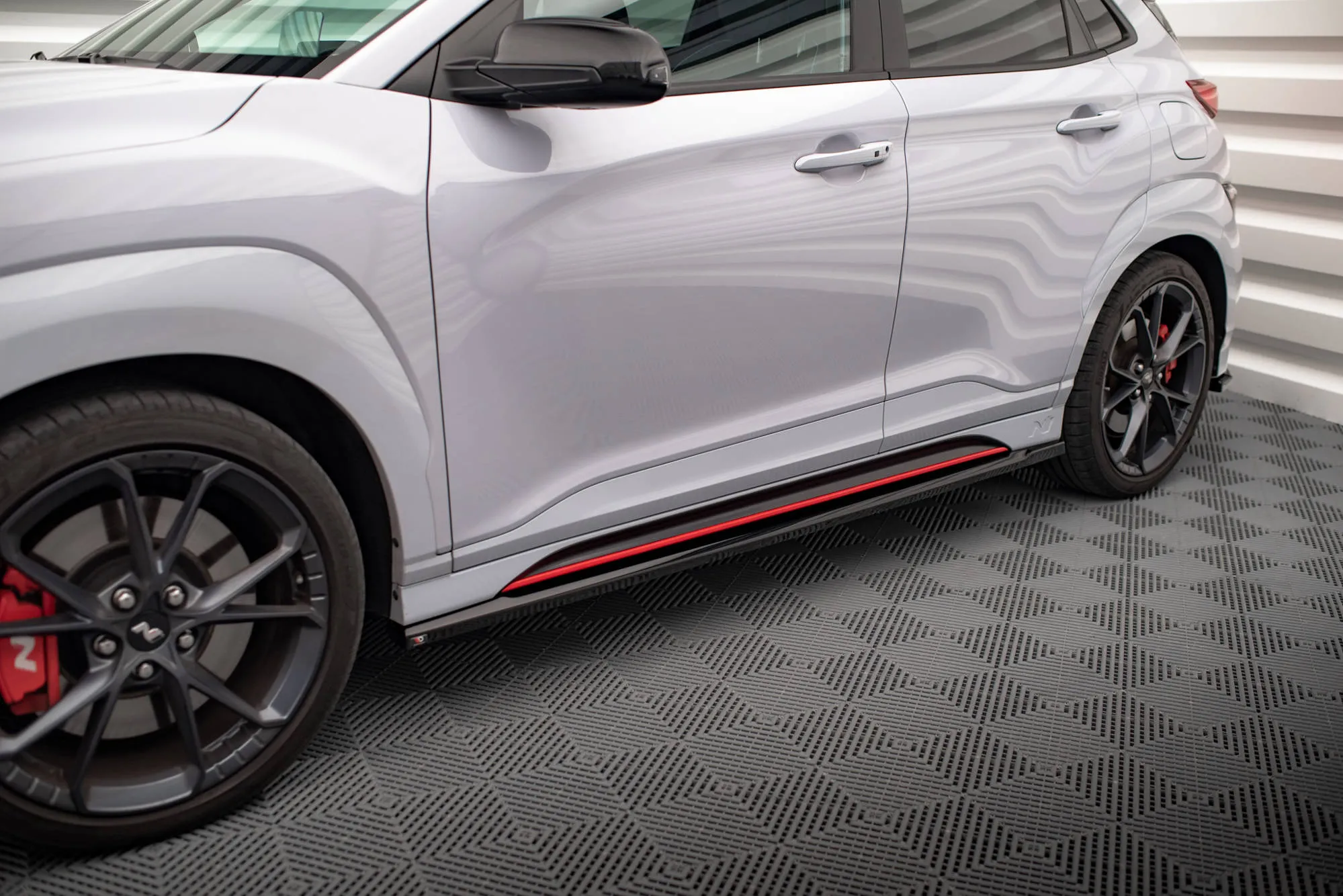 Sideskjørt V.1 Hyundai Kona N 2021 - 2023 | Glossy Black Edition