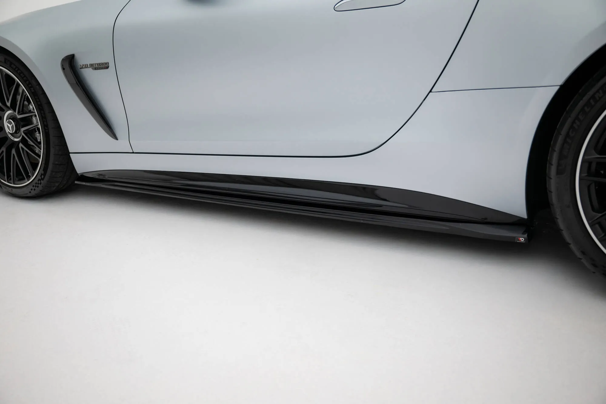 Sideskjørt V.1 Mercedes-Benz AMG GT 63 (C192) 2023 -> | Glossy Black Edition – bilde 3