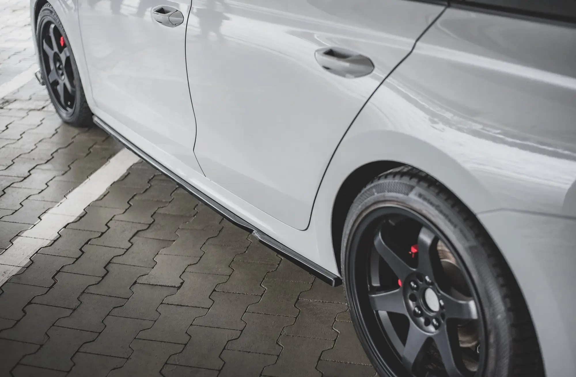 SIDESKJØRT V.1 SKODA OCTAVIA IV RS 2020-> – bilde 4