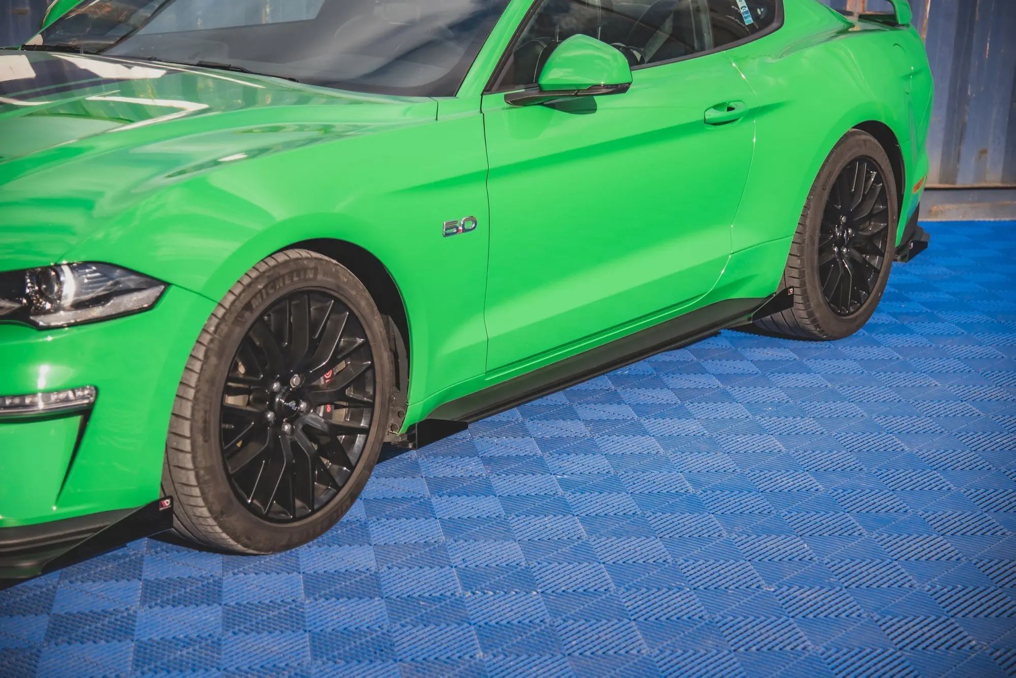 SIDESKJØRT V.1 STREET PRO + SIDESPLITTERS  FORD MUSTANG VI GT 2017 - 2023