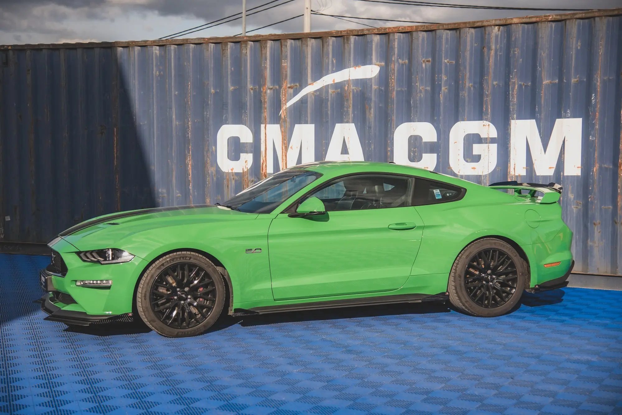 SIDESKJØRT V.1 STREET PRO + SIDESPLITTERS  FORD MUSTANG VI GT 2017 - 2023 – bilde 3