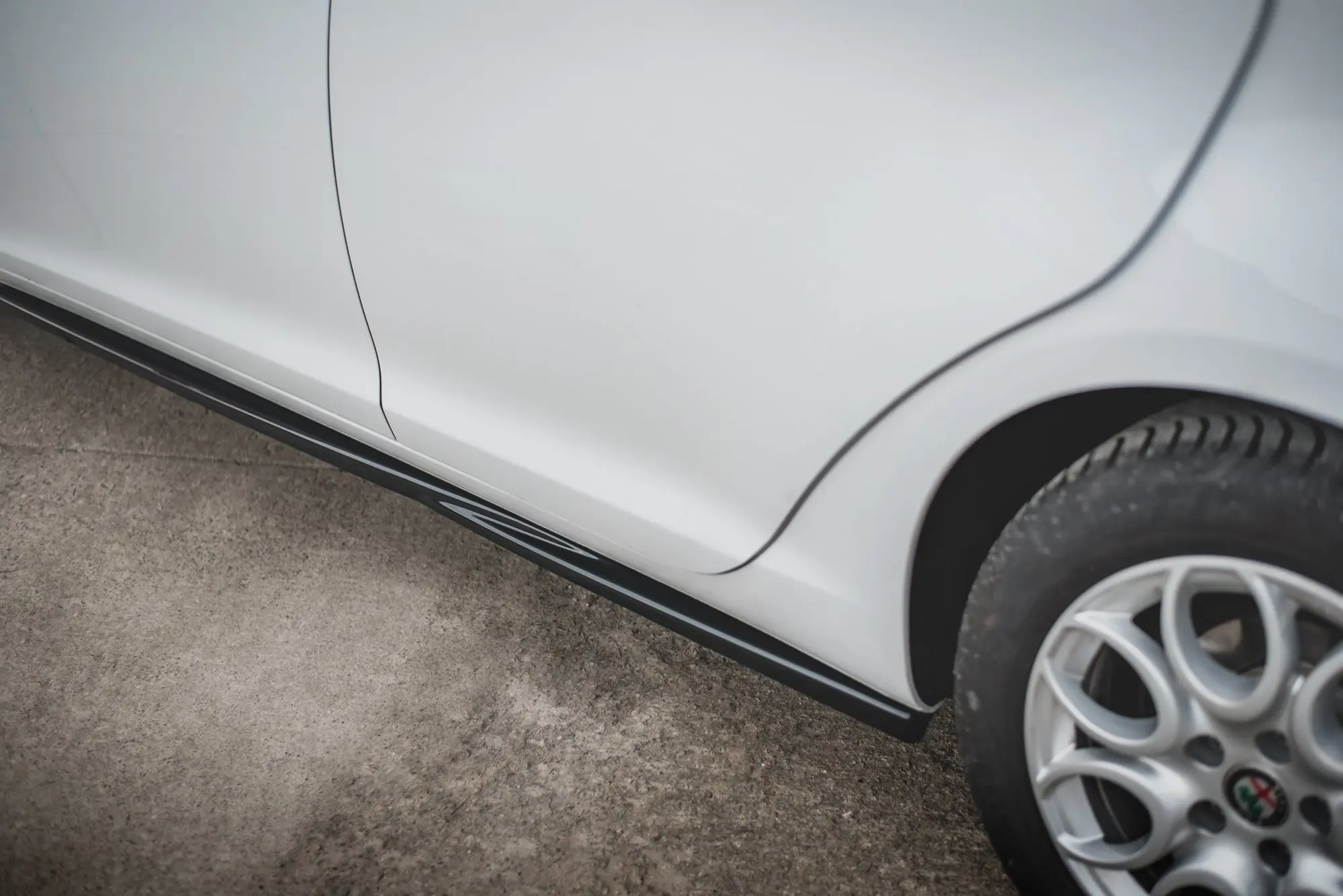 SIDESKJØRT V.2 Alfa Romeo Giulietta 2010 - 2020