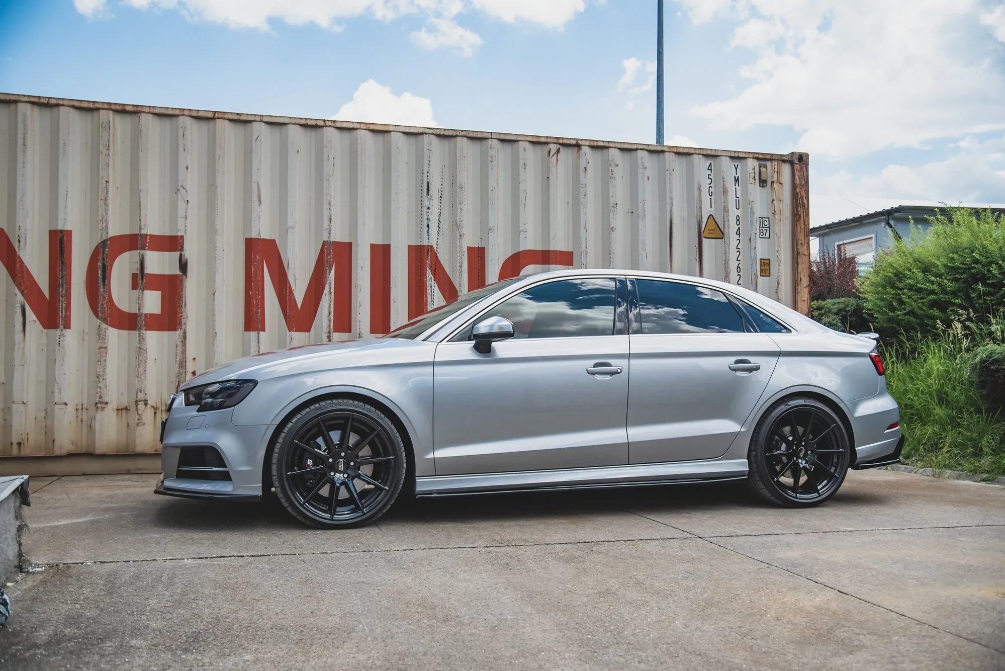 Sideskjørt V.2 Audi A3/S3 8V S-Line 2013 - 2020 | Glossy Black Edition – bilde 5