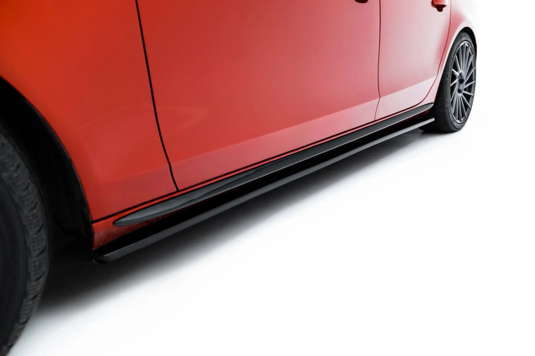 Sideskjørt V.2 Audi (A4/S4) B8 Facelift 2011 - 2015 | Glossy Black Edition – bilde 4