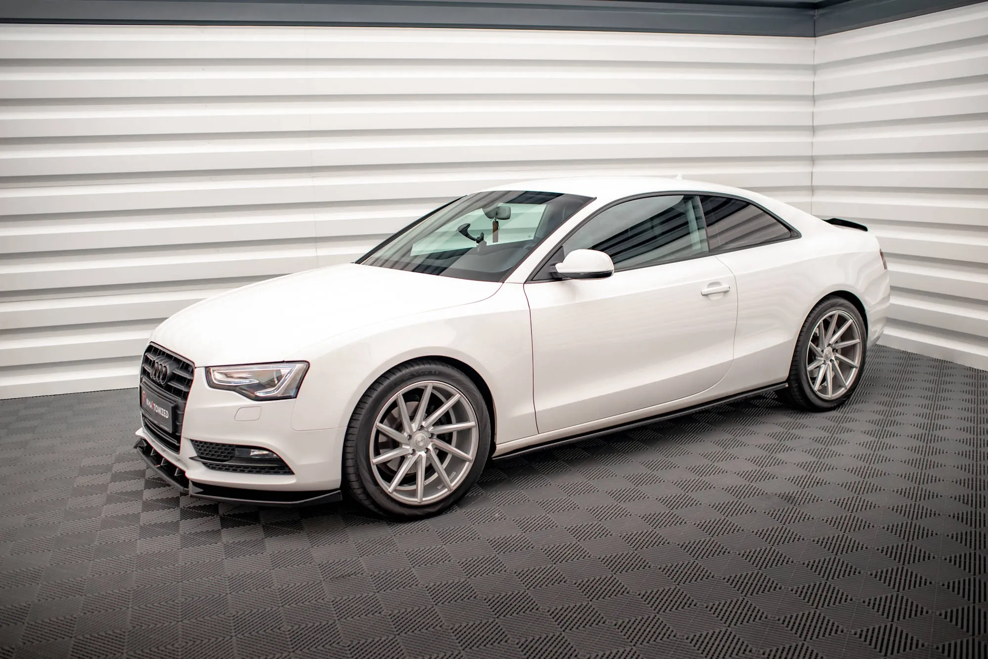 Sideskjørt V.2 Audi A5 (8T) Coupe / A5 (8T) Coupe S-Line / S5 (8T) Coupe 2006 - 2016 | Glossy Black Edition – bilde 3
