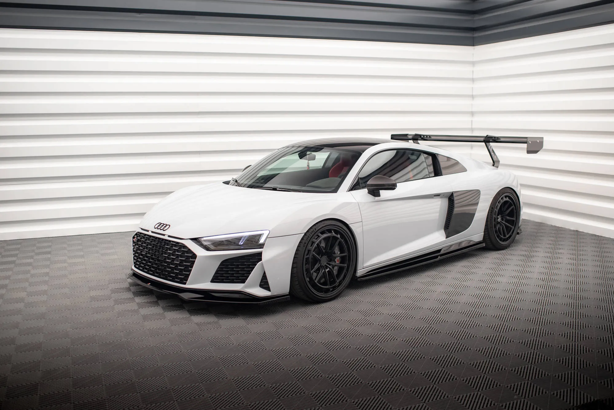 Sideskjørt V.2 Audi R8 MK2 2018-> | Glossy Black Edition – bilde 4