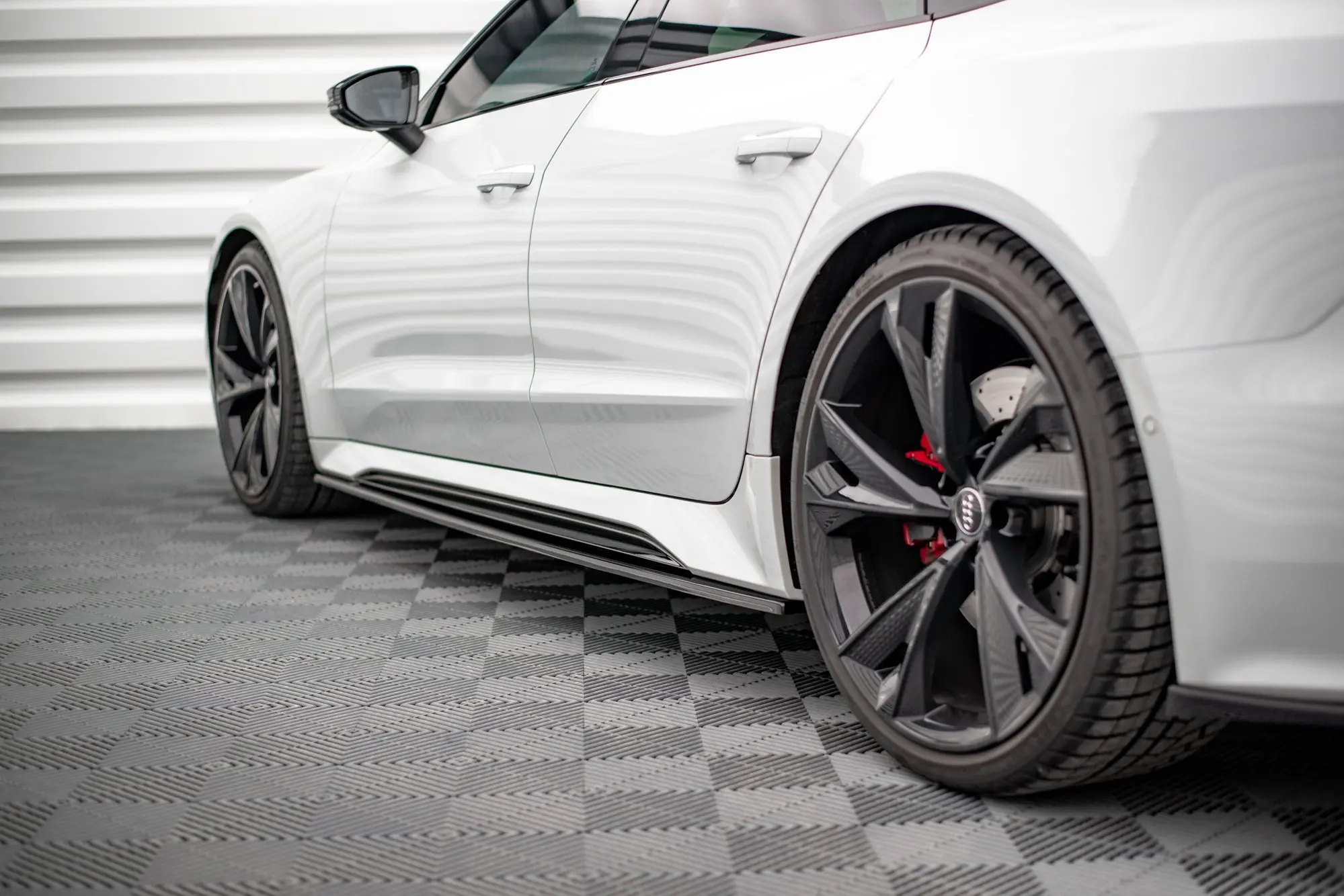 SIDESKJØRT V.2 AUDI RS6 C8 2019-> / Audi RS7 C8 2019->