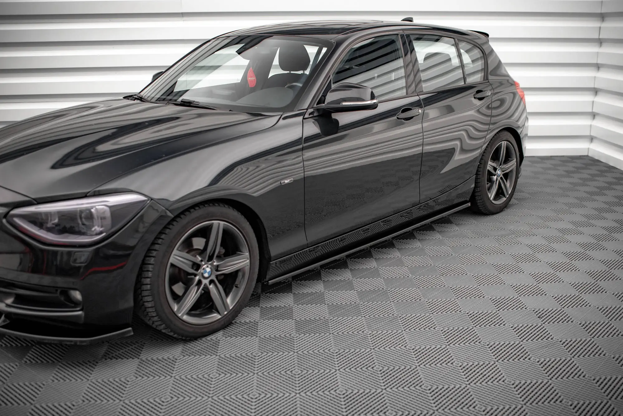 SIDESKJØRT V.2 BMW 1 (F20) 2011 - 2019