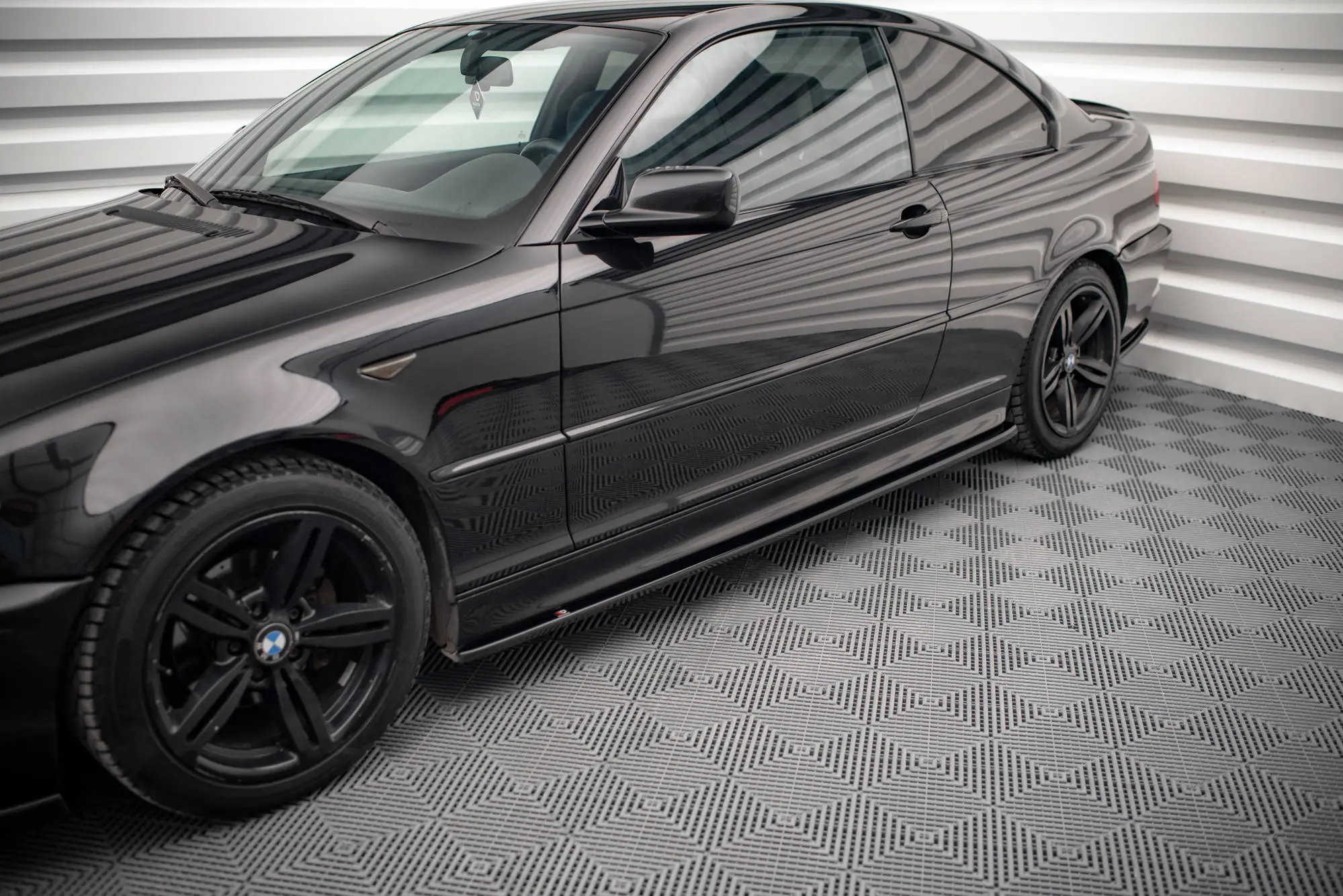 SIDESKJØRT V.2 BMW 3 (E46) coupe M-Pack 1999 - 2005 – bilde 2