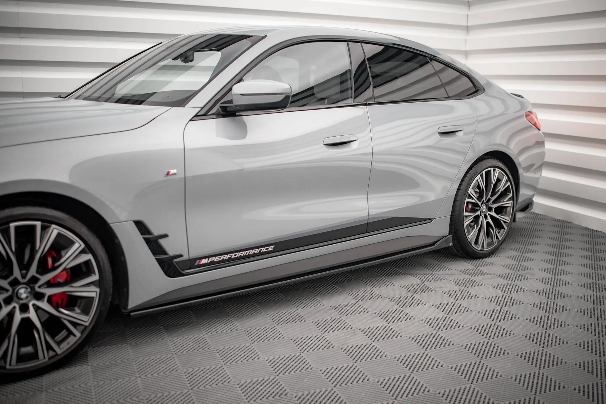 Sideskjørt V.2 BMW 4 M Pack (G22 / G23) 2020-> / BMW i4 (G26) 2021->