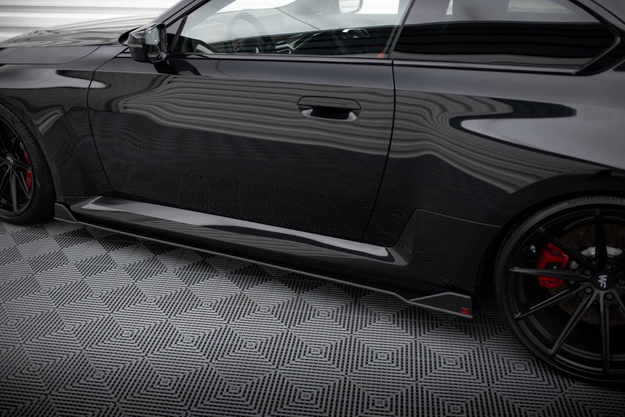 Sideskjørt V.2 BMW M2 Coupe (G87) 2023 - > | Street Pro Black Edition – bilde 2