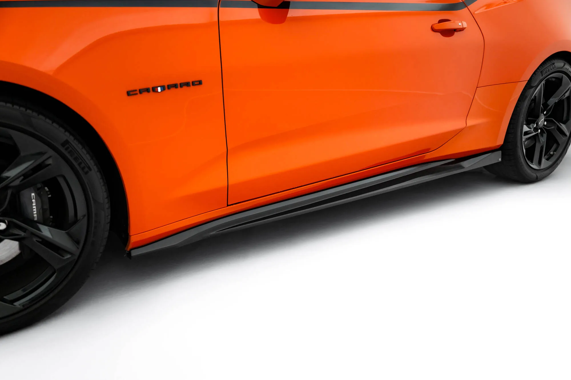 Sideskjørt V.2 Chevrolet Camaro SS VI Facelift 2019 - 2023 | Glossy Black Edition