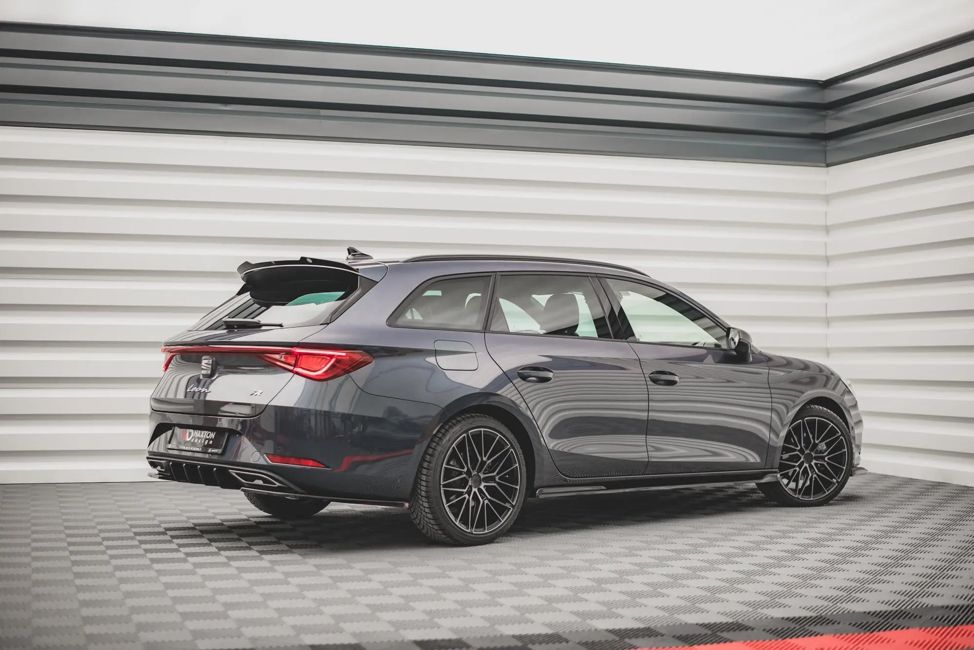 SIDESKJØRT V.2 Cupra Leon 2020-> / Seat Leon FR 2020-> – bilde 3