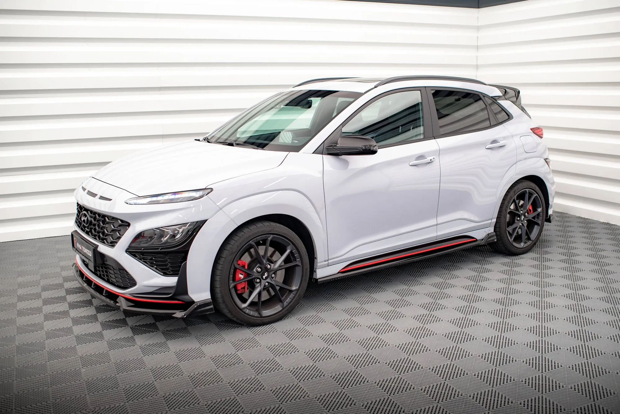 Sideskjørt V.2 Hyundai Kona N 2021 - 2023 | Glossy Black Edition – bilde 2