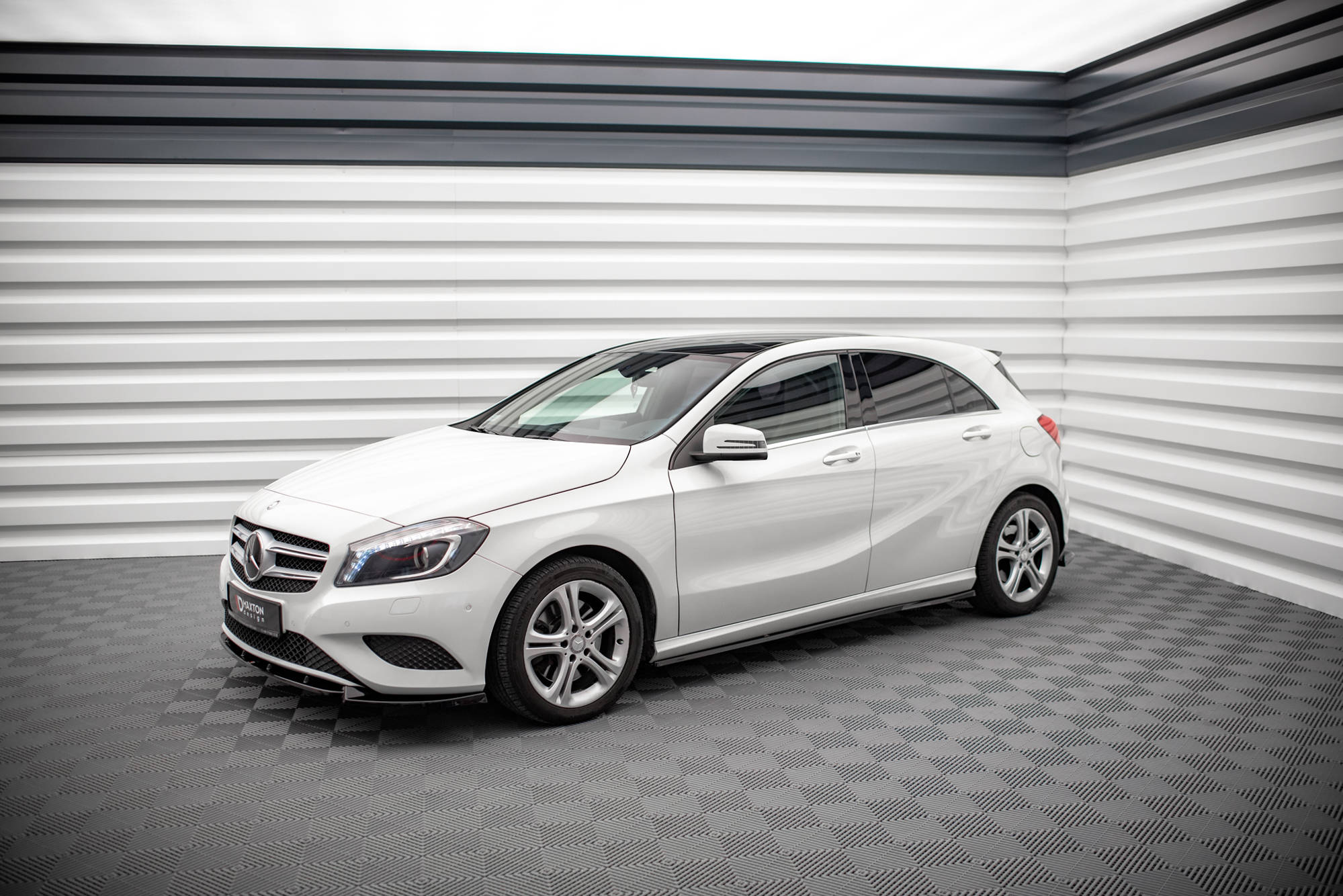 SIDESKJØRT V.2 MERCEDES-BENZ A (W176) 2012-2015 – bilde 3