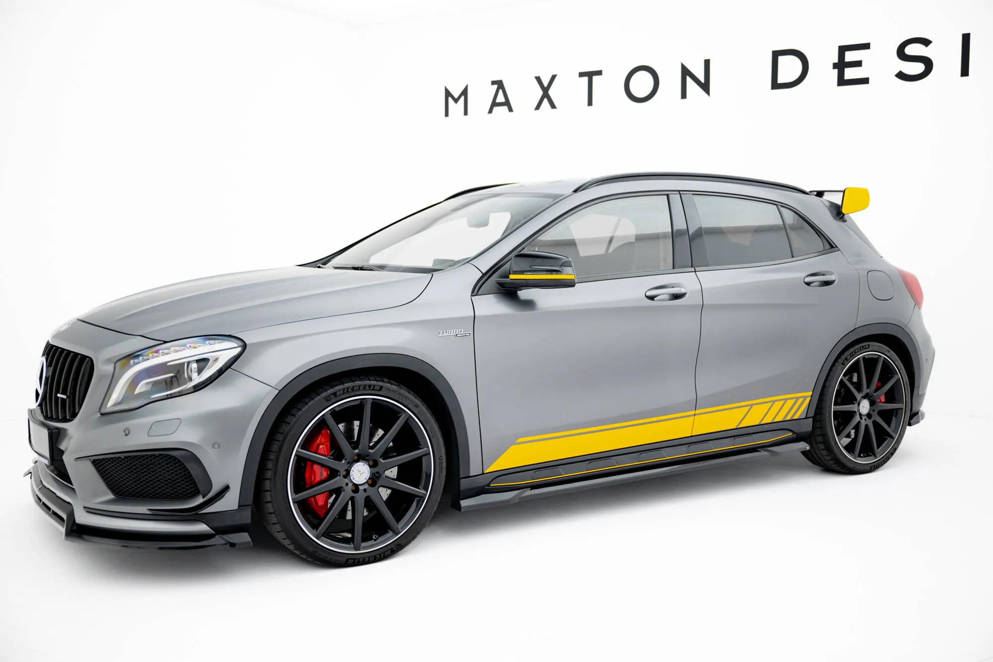 Sideskjørt V.2 Mercedes-benz Gla (X156) 45 AMG 2014-2017 | Glossy Black Edition – bilde 2