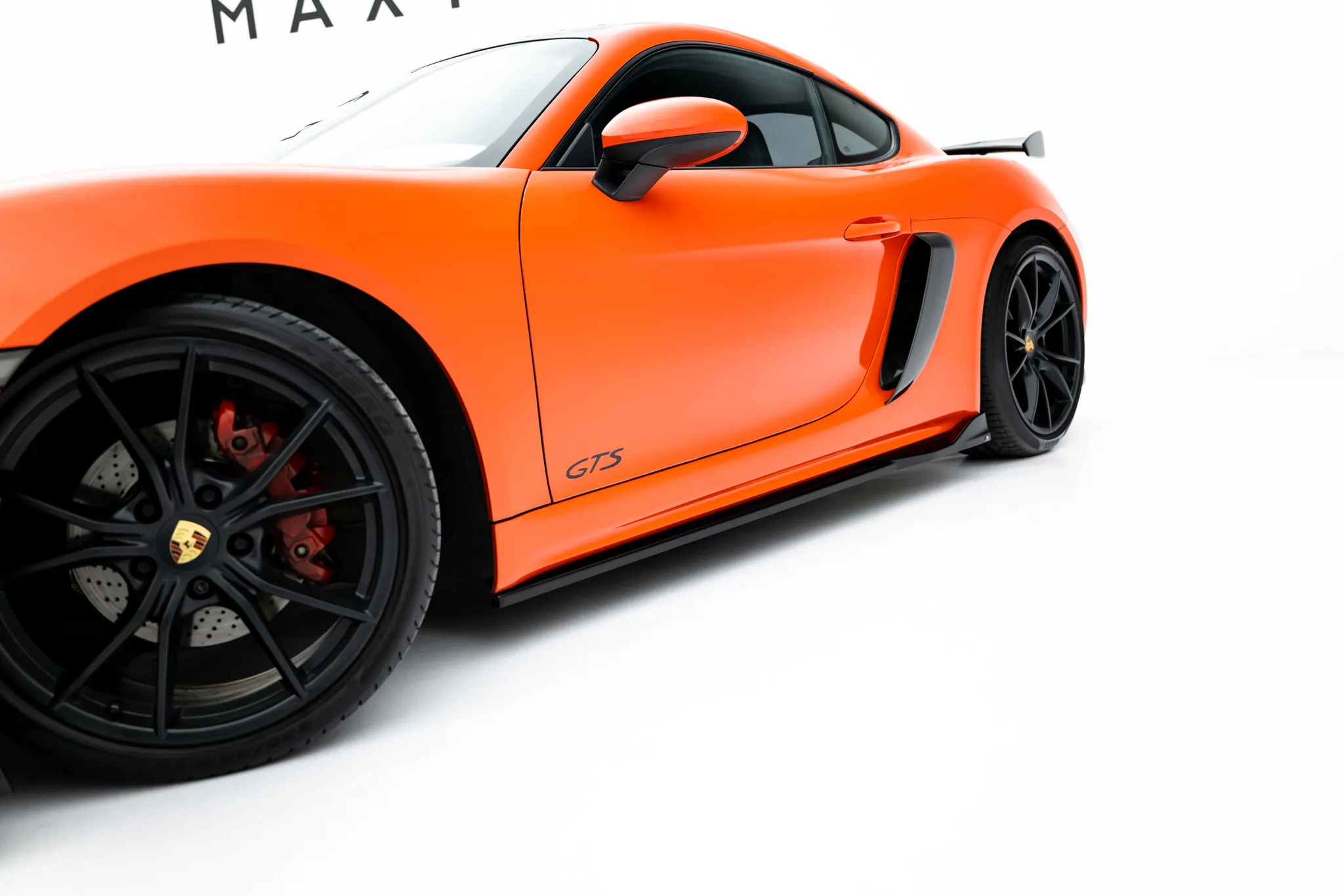 Sideskjørt V.2 Porsche 718 Cayman GTS 982c 2016 -> | Glossy Black Edition – bilde 2