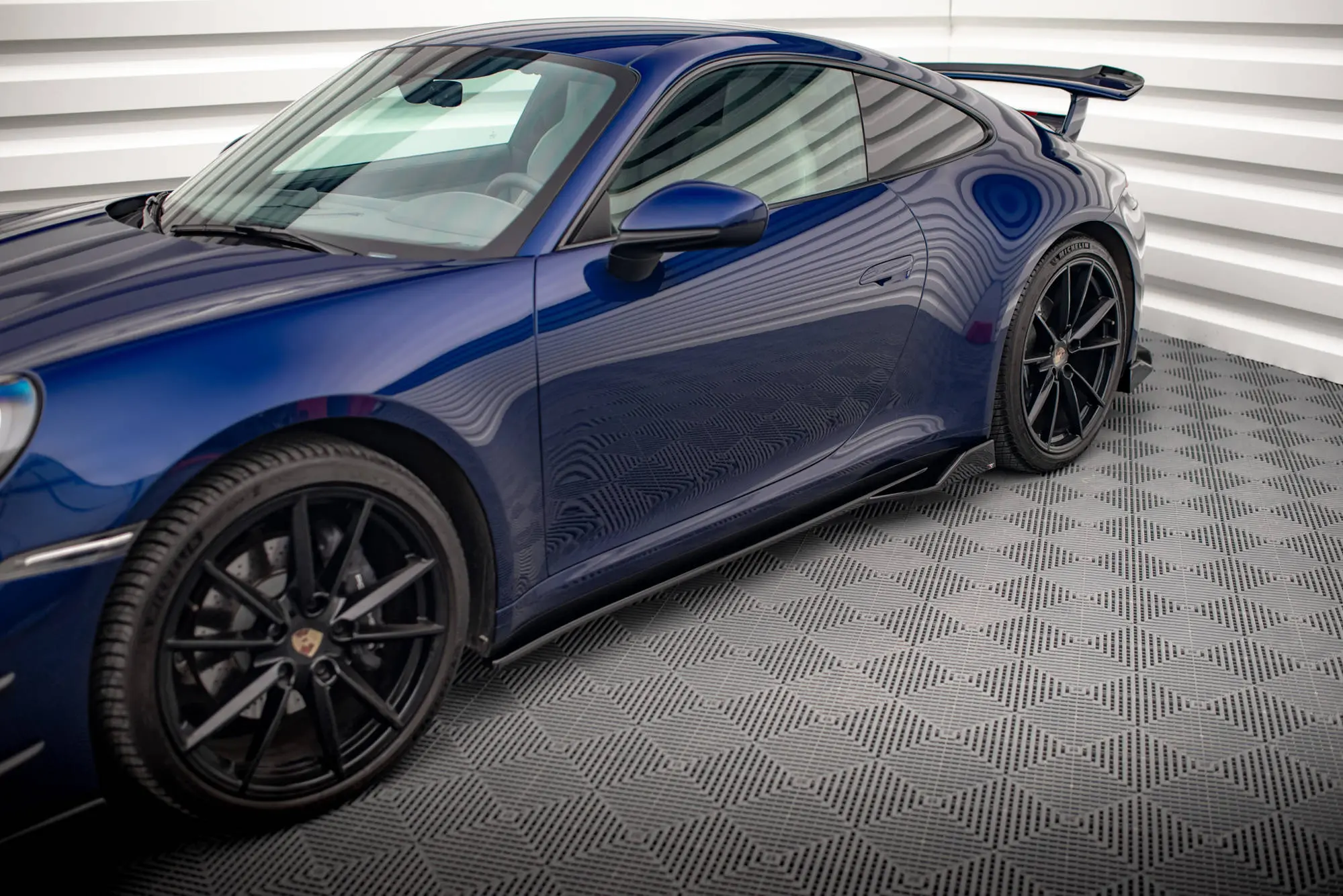 SIDESKJØRT V.2 PORSCHE 911 Carrera Aero / Carrera S Aero (992) 2019-> – bilde 4