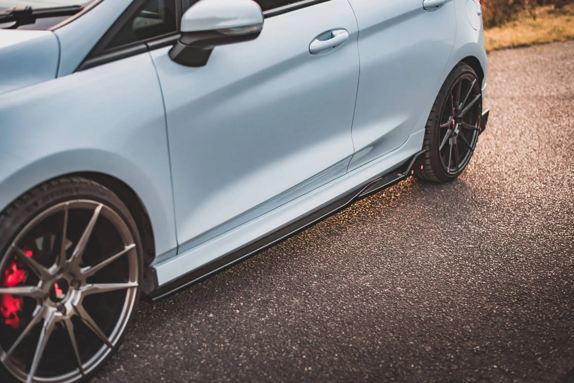 SIDESKJØRT V.2 + SIDESPLITTERS Ford Fiesta Mk7 ST / ST-Line 2016 - 2023