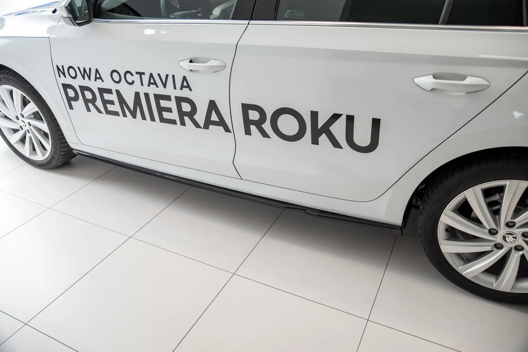 SIDESKJØRT V.2 Skoda Octavia IV 2019 -> – bilde 4