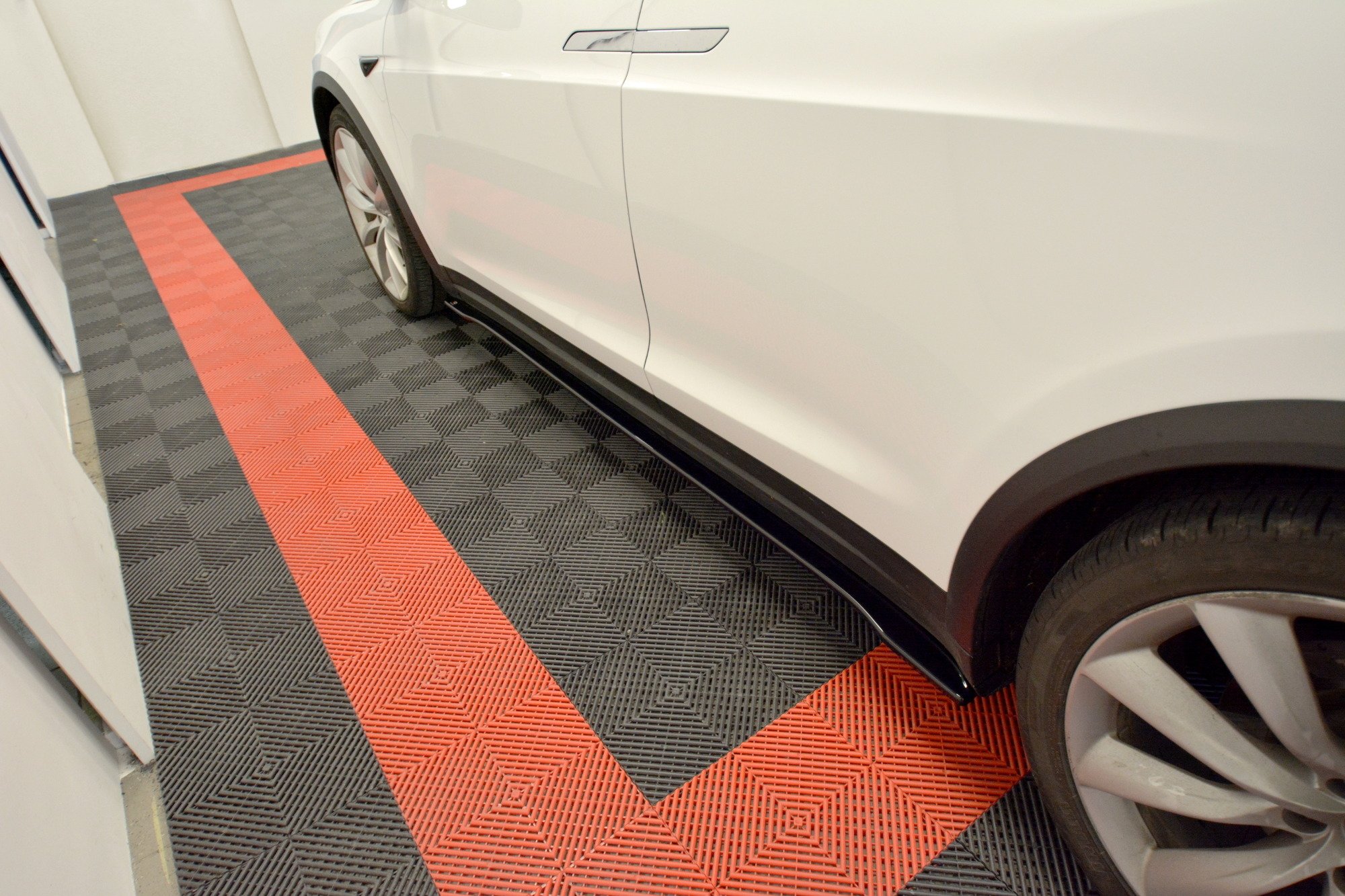 Sideskjørt V.2 Tesla Model X 2015 - 2021 – bilde 4