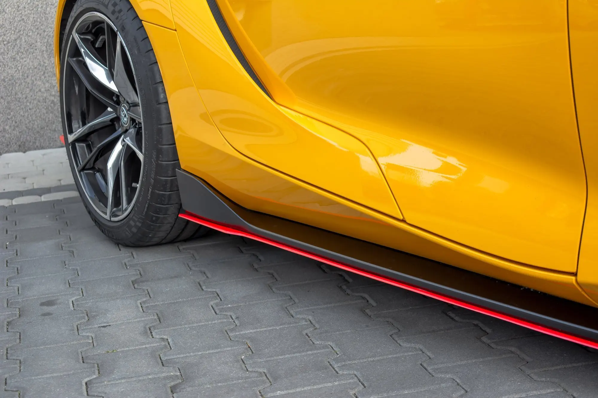 SIDESKJØRT V.2 TOYOTA SUPRA V 2019-> – bilde 3