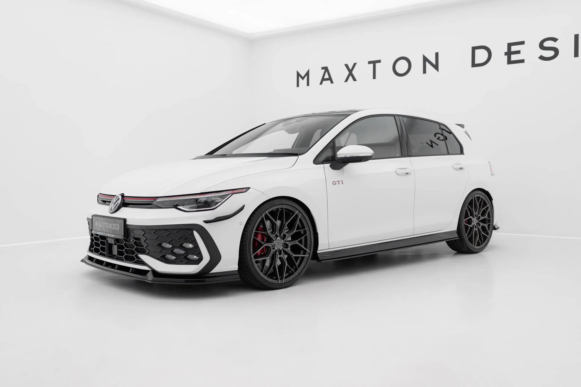 Sideskjørt V.2 VW Golf 8 GTI / GTI Clubsport / R-line 2020-> | Street Pro Black Edition – bilde 4