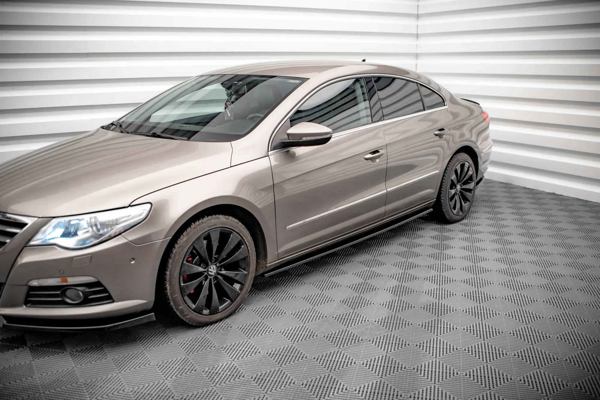 SIDESKJØRT V.2 VW Passat CC 2008-2012 – bilde 3
