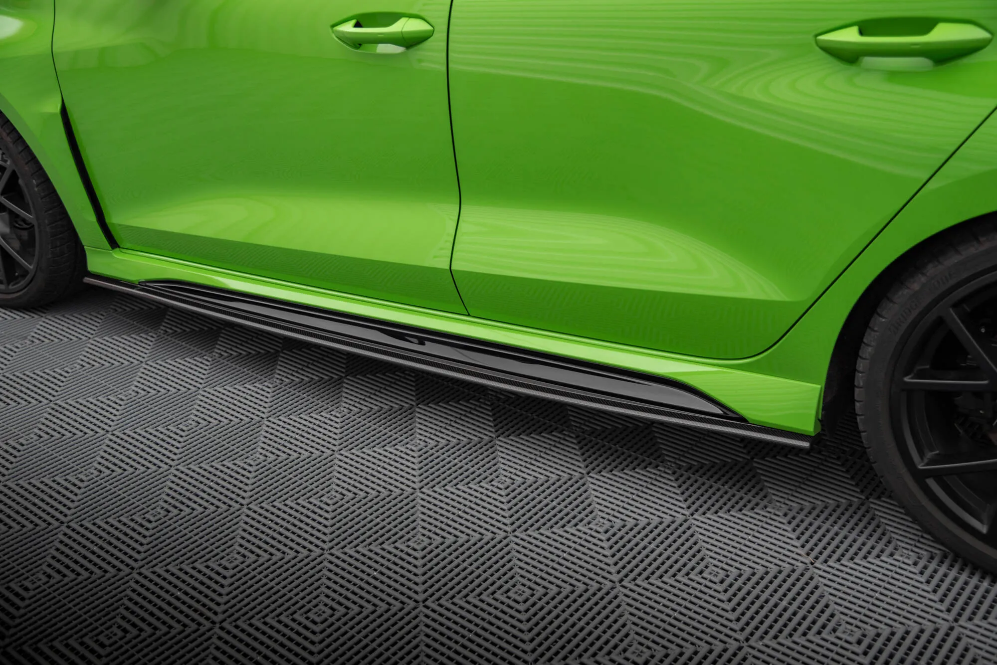 Sideskjørt V.3 Audi A3 (S3) 2020-2026 | Carbon Fiber Edition – bilde 4