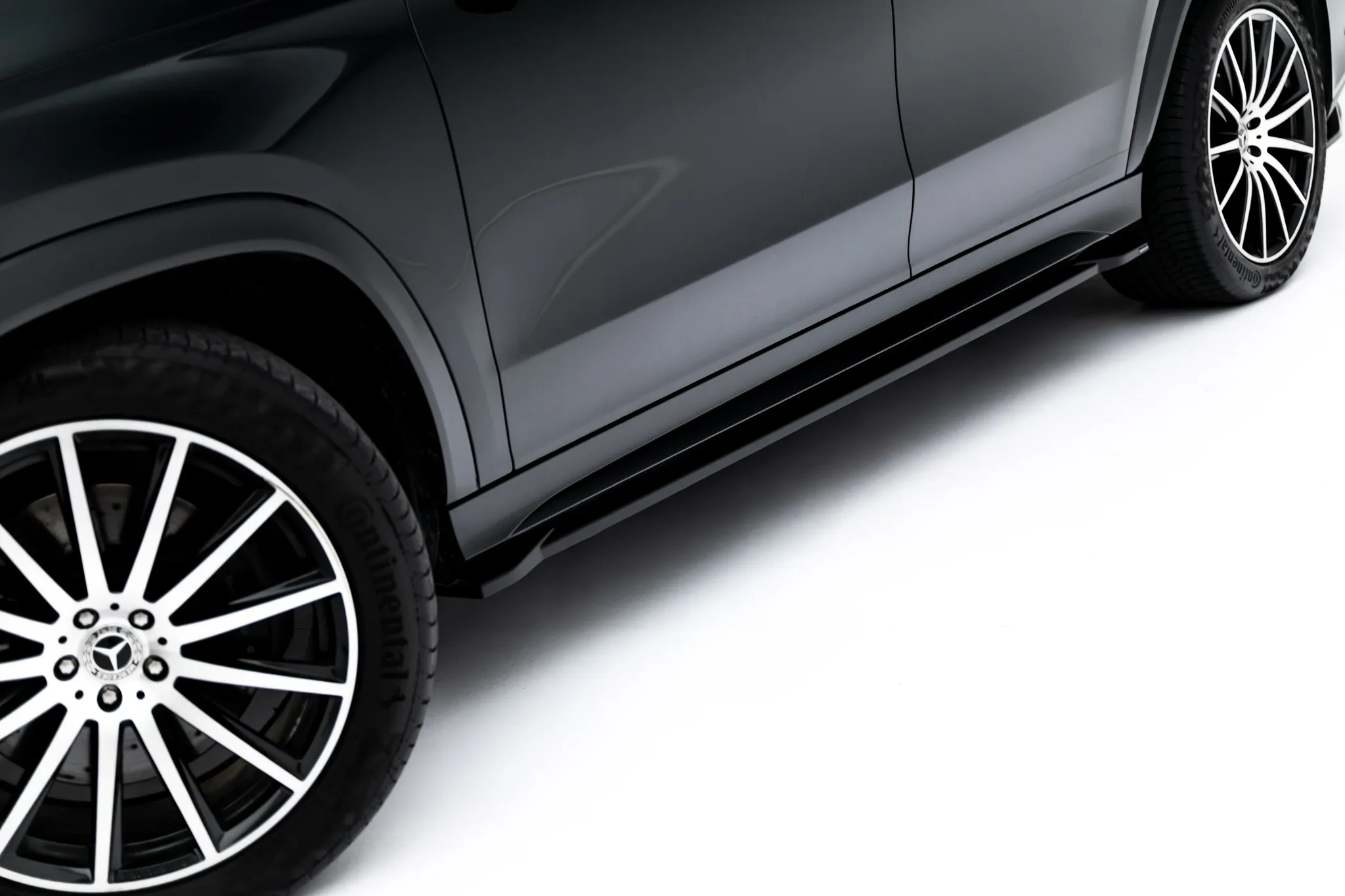 Sideskjørt V.3 Mercedes-Benz Gls AMG-Line X167 Facelift 2023 -> | Glossy Black Edition – bilde 3