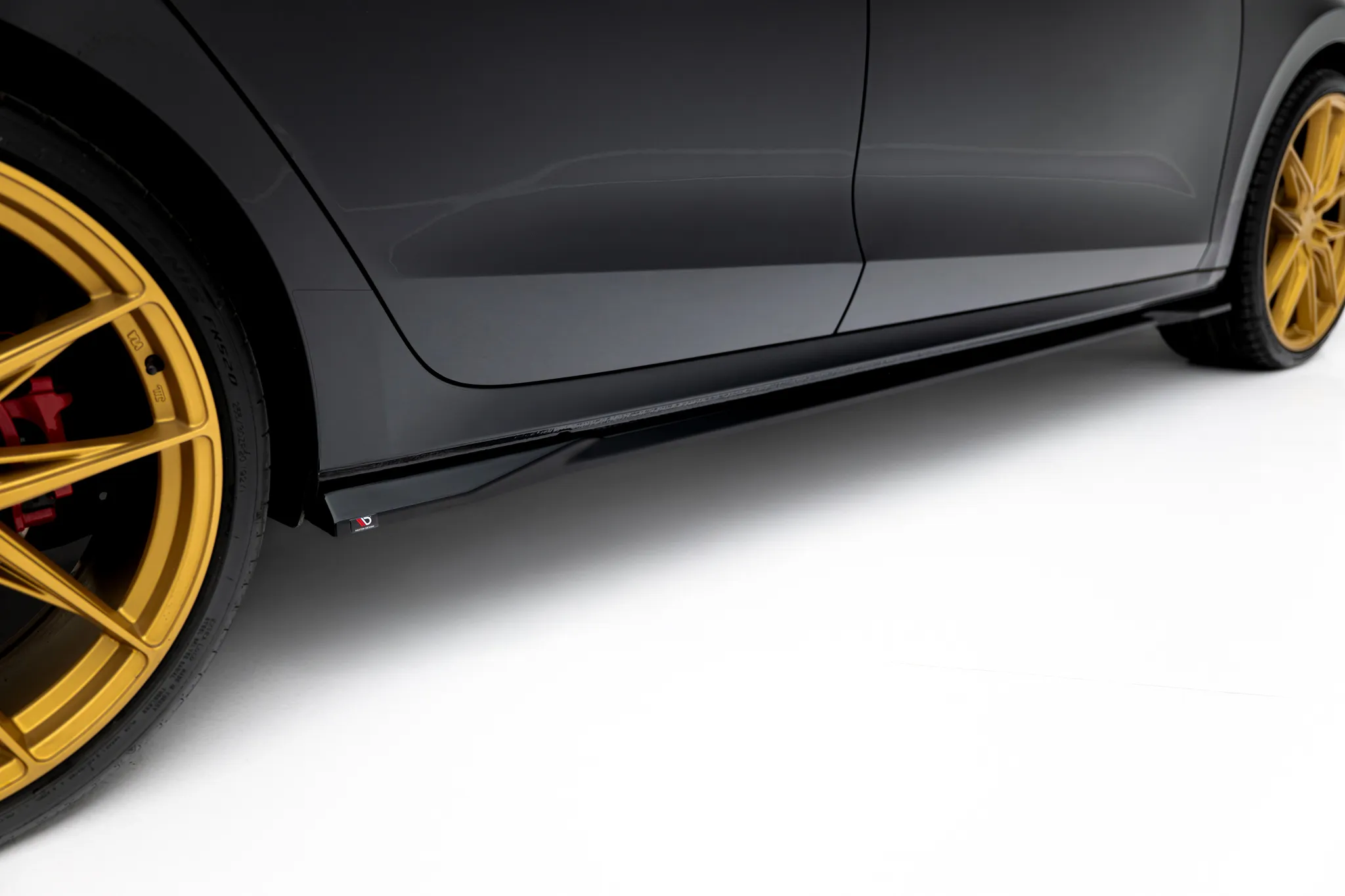 Sideskjørt V.3 Skoda Octavia RS IV Facelift | Glossy Black Edition – bilde 3
