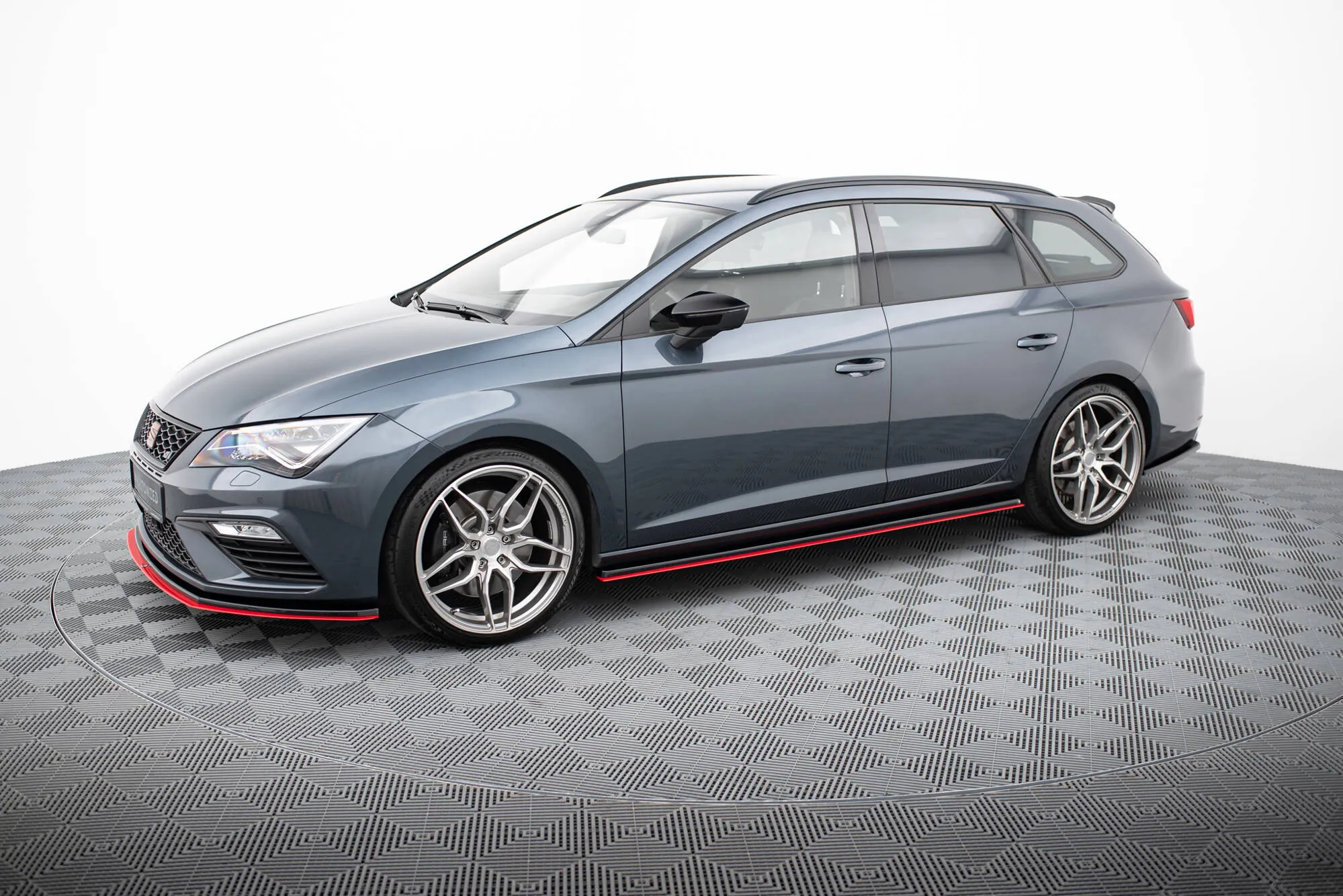 Sideskjørt V.3 V.1 Seat Leon MK3 / Leon Cupra MK3 / Leon FR MK3 2012-2020 | Glossy Black Edition – bilde 2