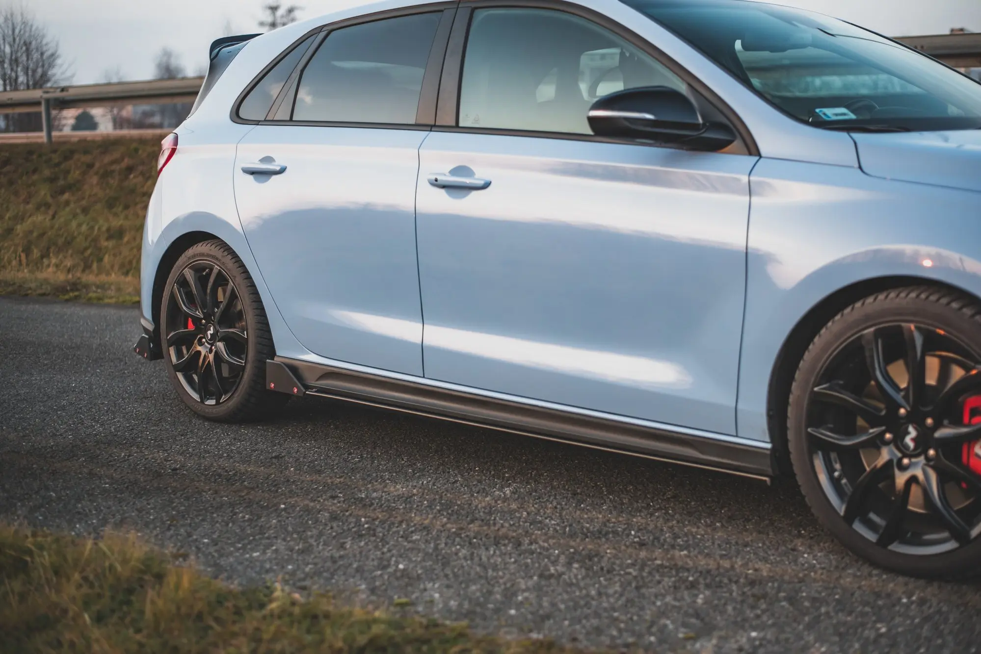 SIDESKJØRT V.5 + SIDESPLITTERS HYUNDAI i30 N 2017-> – bilde 3