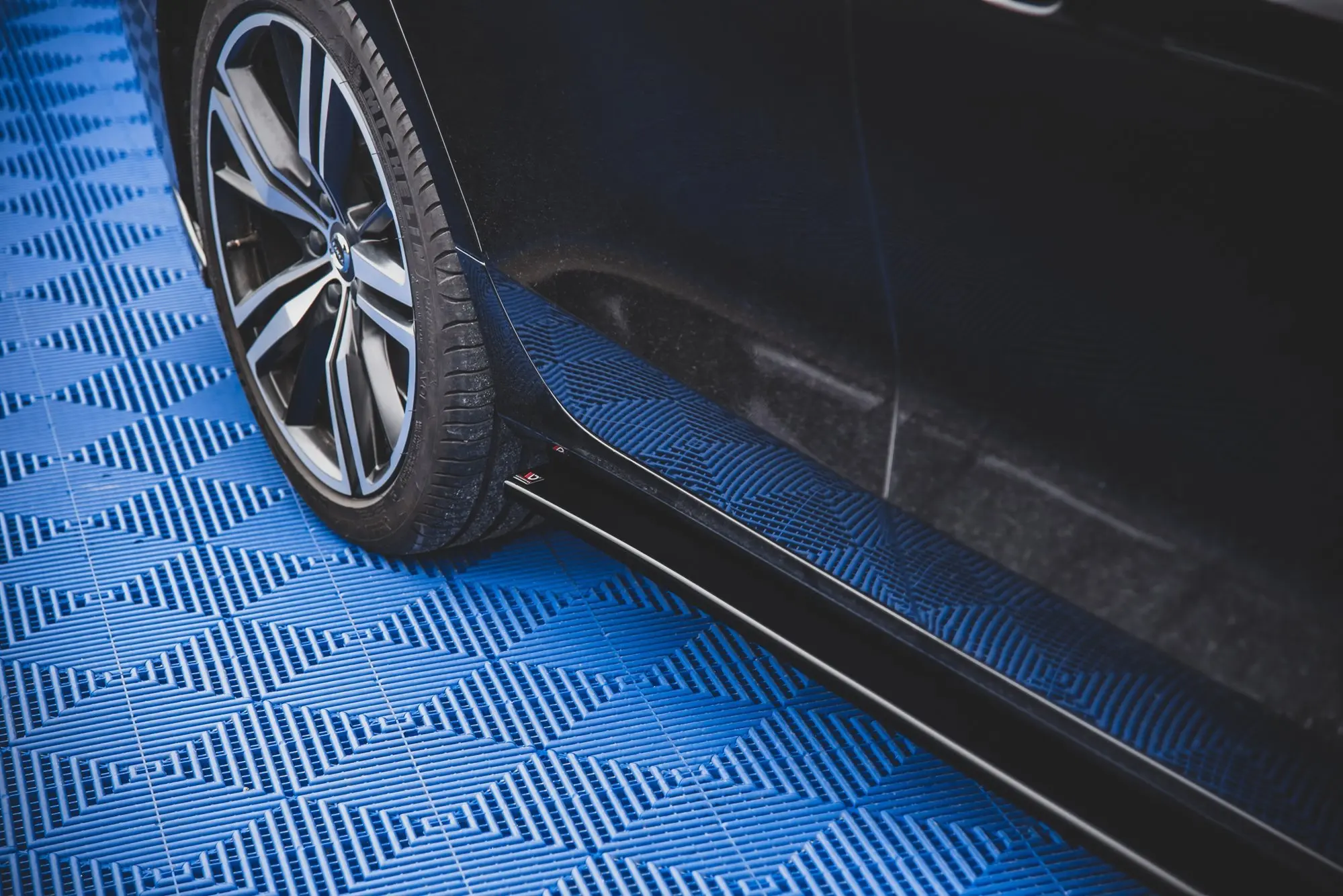 Sideskjørt Volvo S60 III / V60 III R-Design 2018 - 2024 – bilde 2