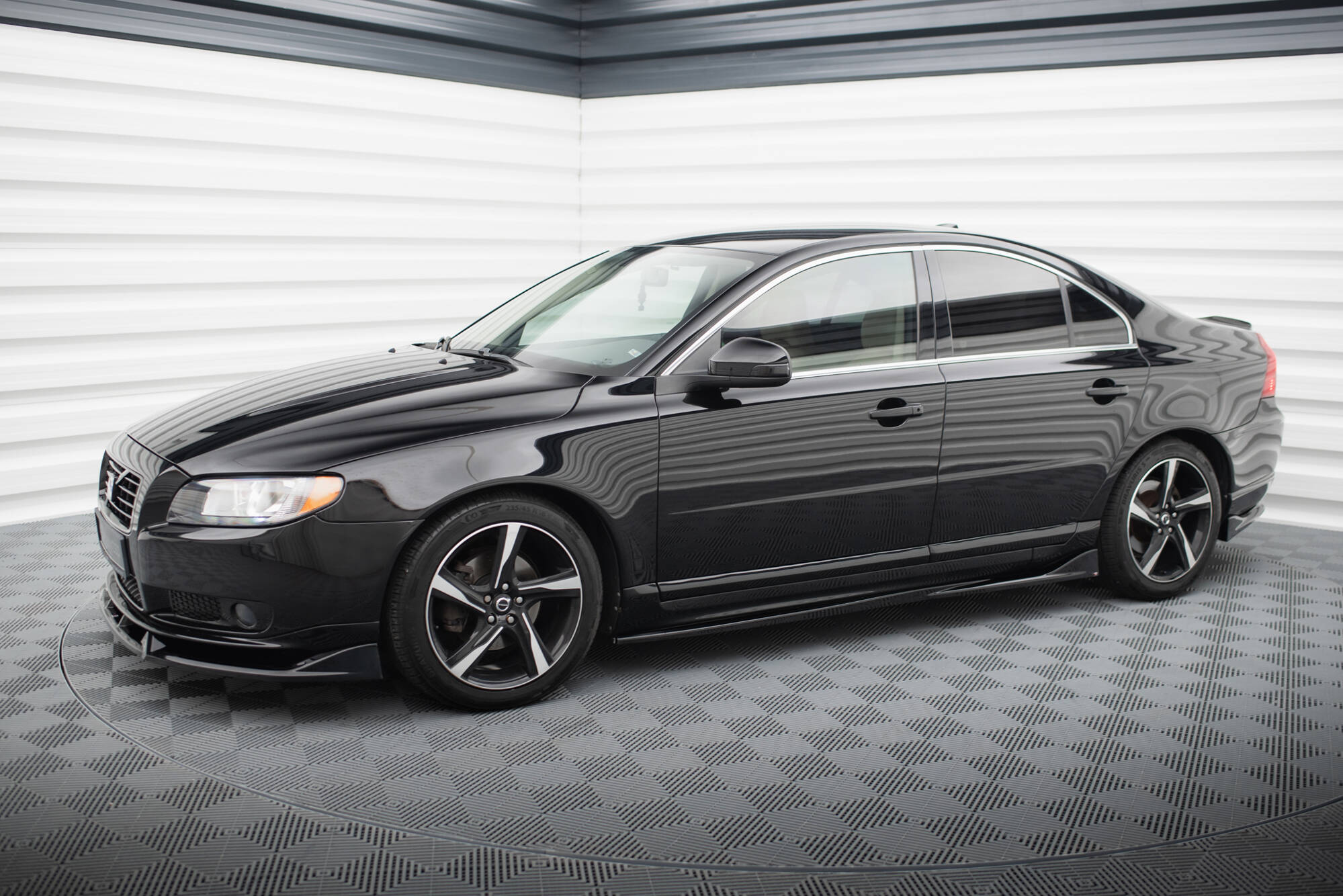 Sideskjørt Volvo S80 mk2 2006 - 2010 | Glossy Black Edition – bilde 4