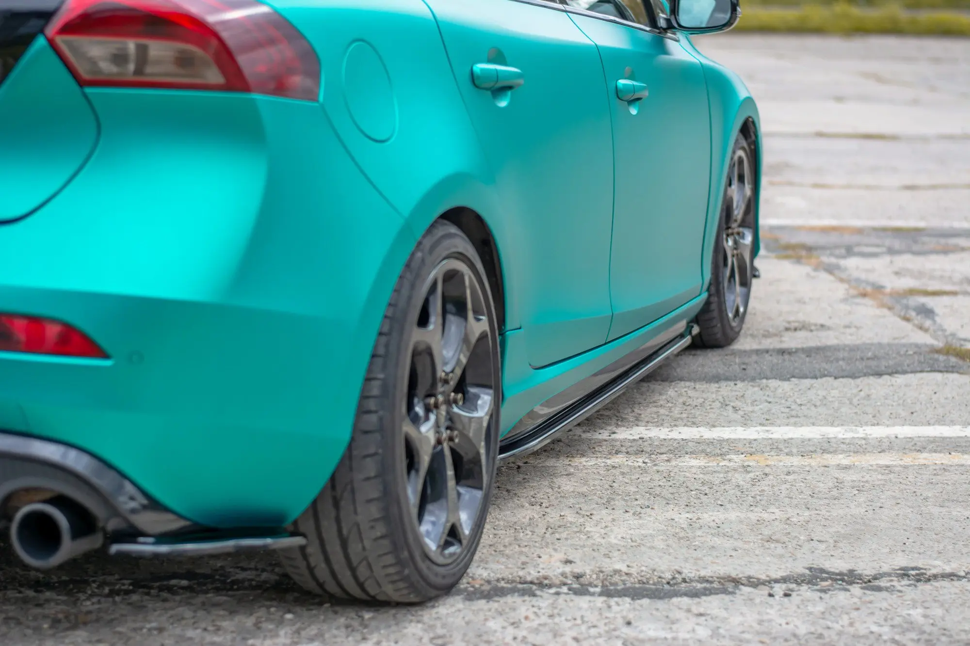 SIDESKJØRT VOLVO V40 R-design mk2 2012-2019 – bilde 2