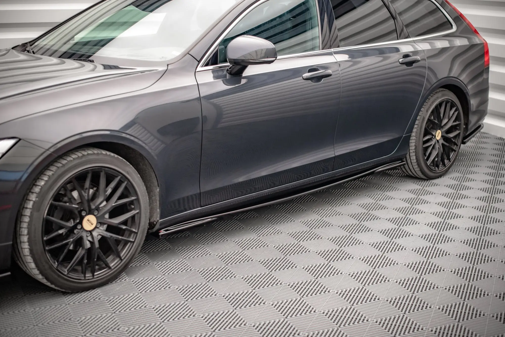 Sideskjørt Volvo V90 II 2016-2020
