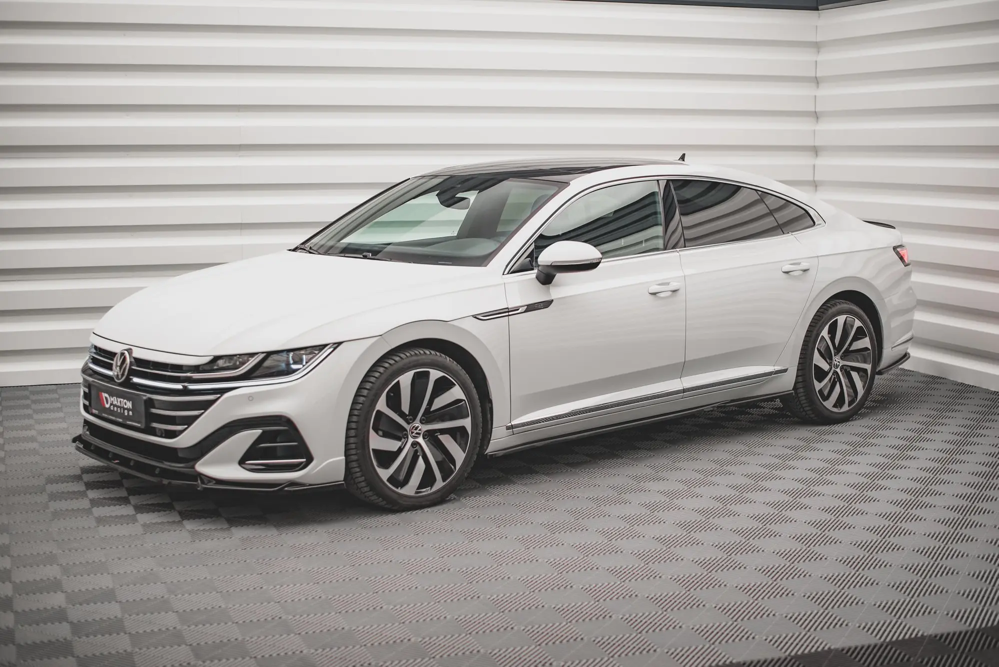 Sideskjørt VW Arteon R / Arteon R-Line 2020 - 2025 – bilde 3