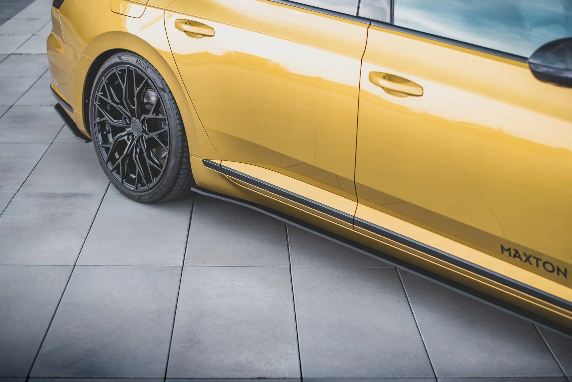 Sideskjørt VW Arteon R-line 2017 - 2025 | Street Pro Black Edition – bilde 4