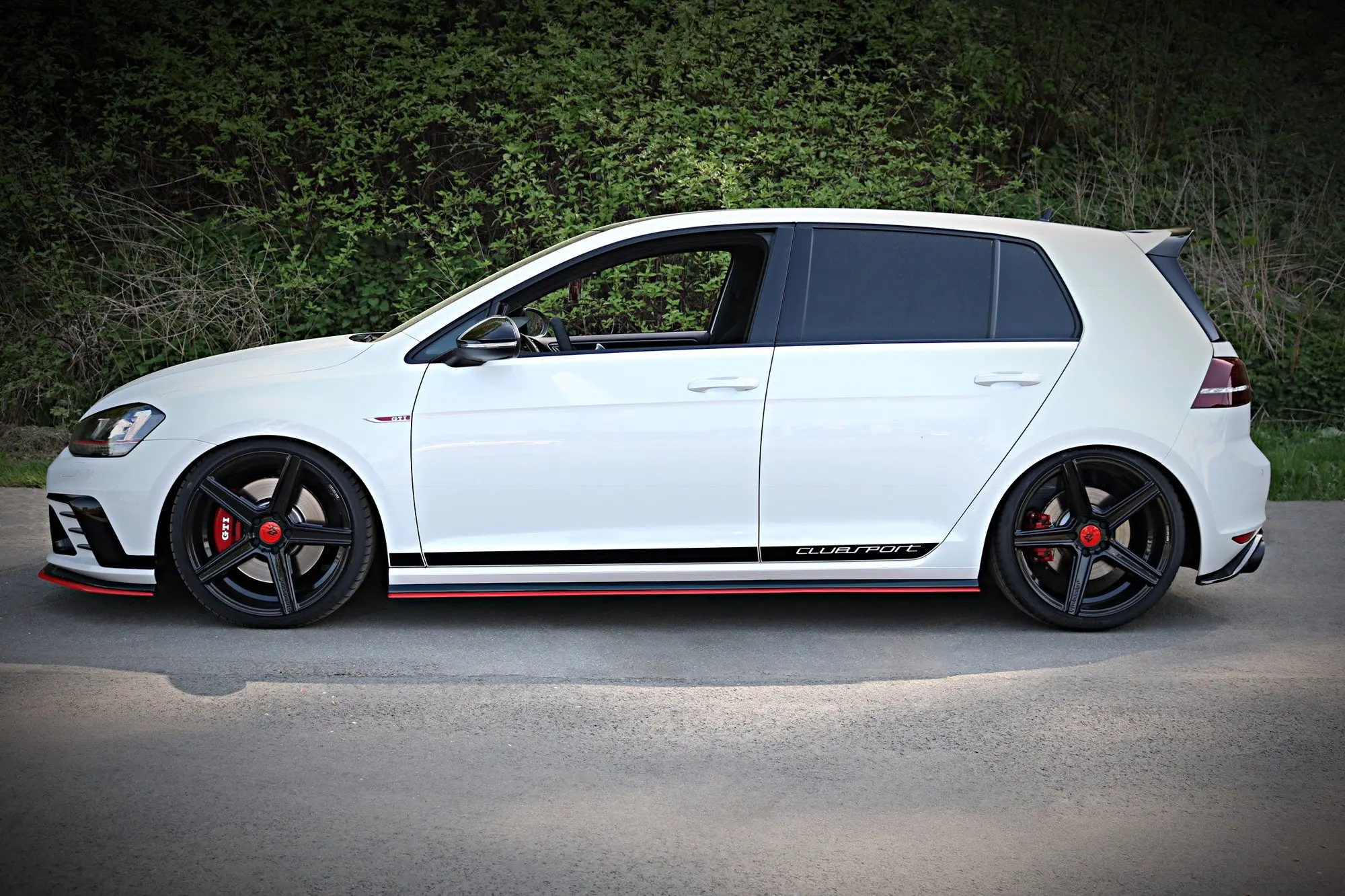 SIDESKJØRT VW GOLF 7 GTI CLUBSPORT 2016-2017 – bilde 2