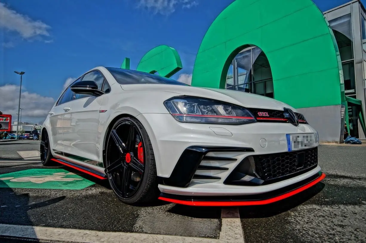 SIDESKJØRT VW GOLF 7 GTI CLUBSPORT 2016-2017 – bilde 3