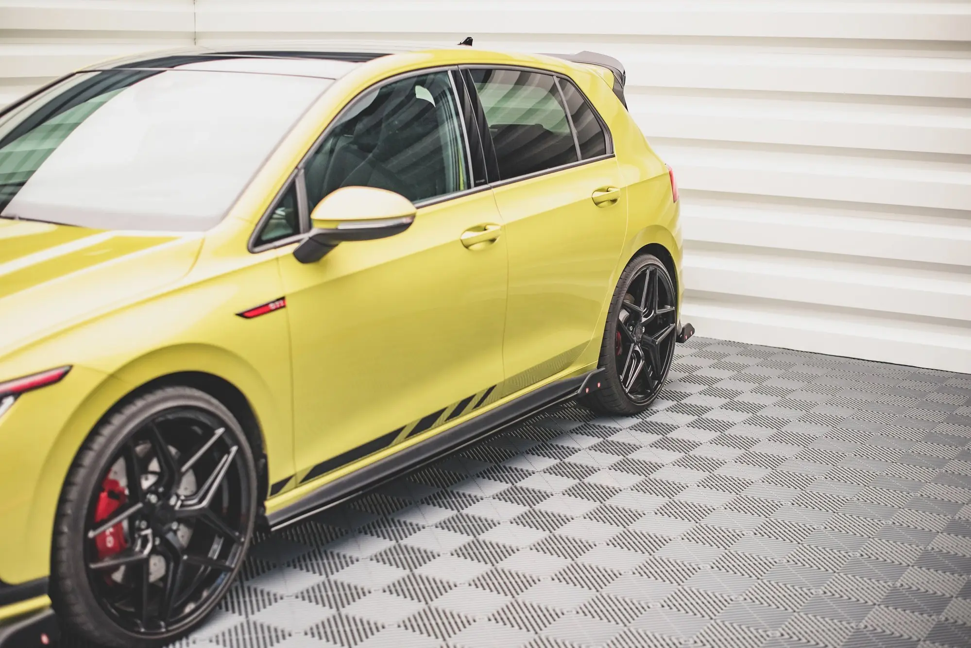 Sideskjørt VW Golf 8 GTI / GTE / GTI CLUBSPORT / R-LINE 2020-> │ V.2 Edition med sidesplitter – bilde 8