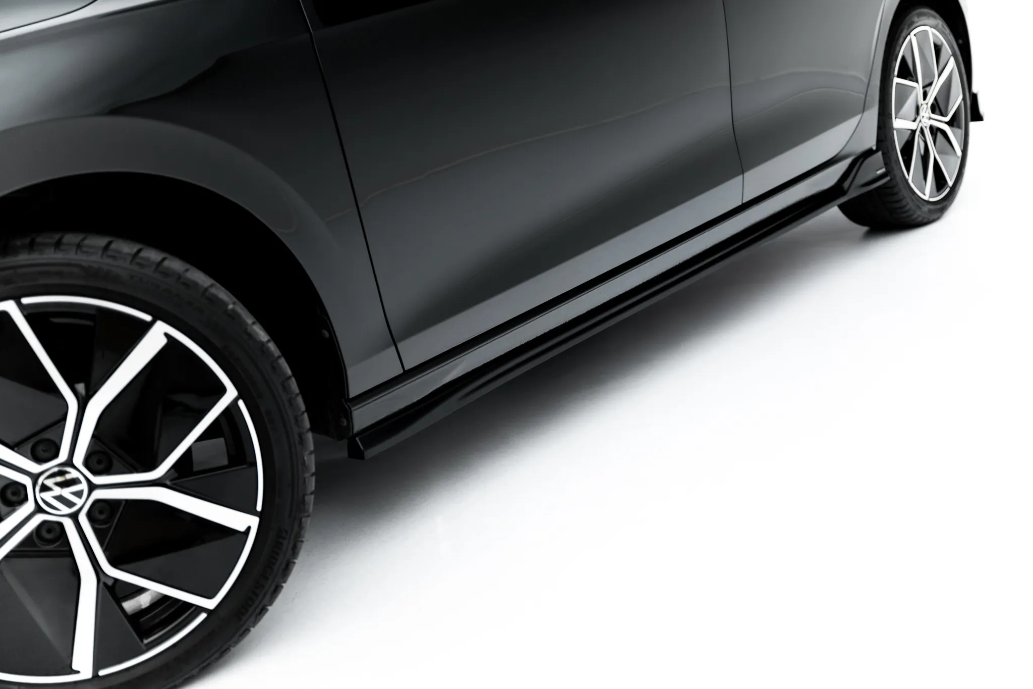 Sideskjørt VW Golf VIII Facelift 2024 -> | Glossy Black Edition – bilde 2