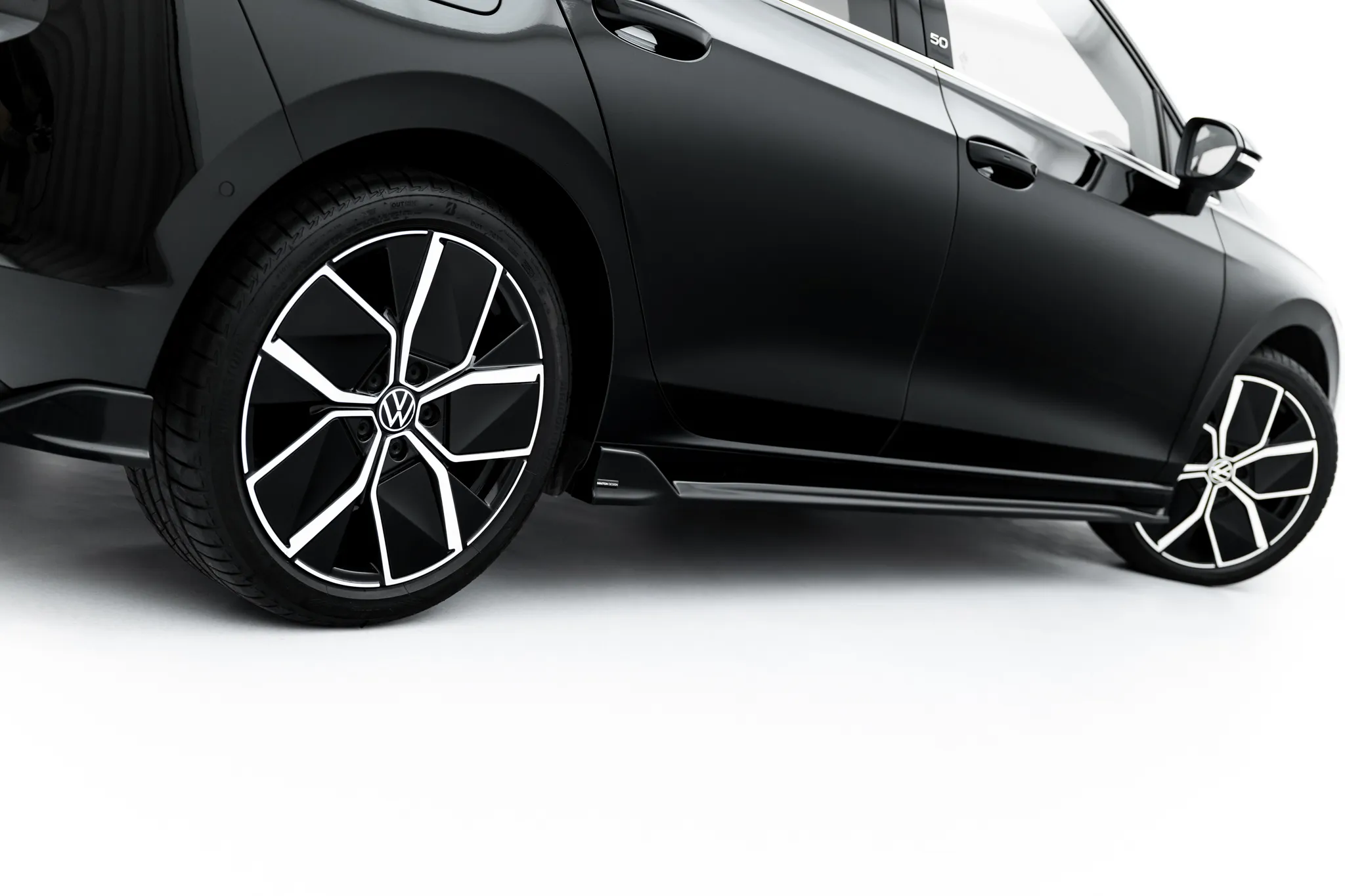 Sideskjørt VW Golf VIII Facelift 2024 -> | Glossy Black Edition – bilde 4
