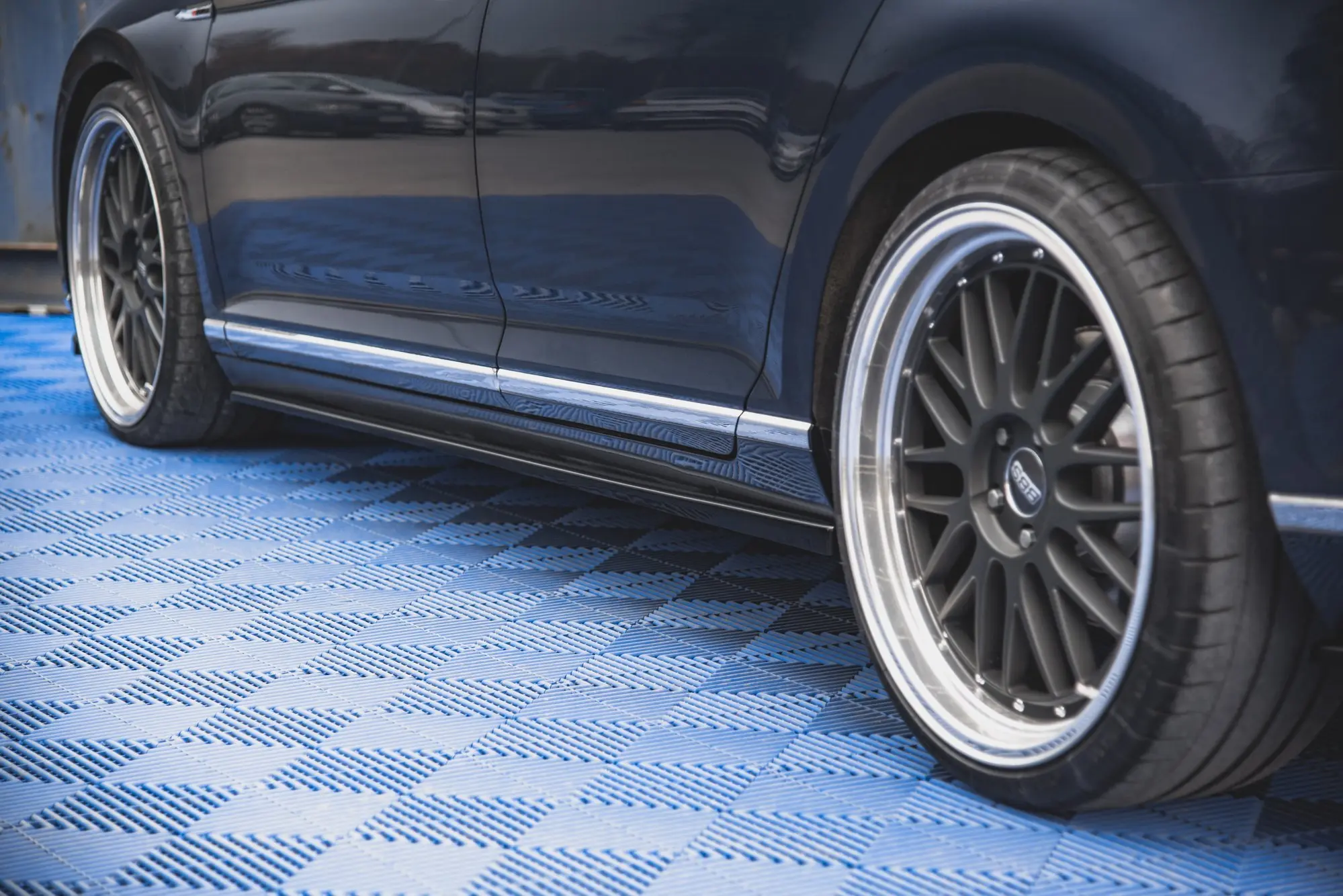 Sideskjørt VW Passat B8 2014 - 2019 – bilde 2