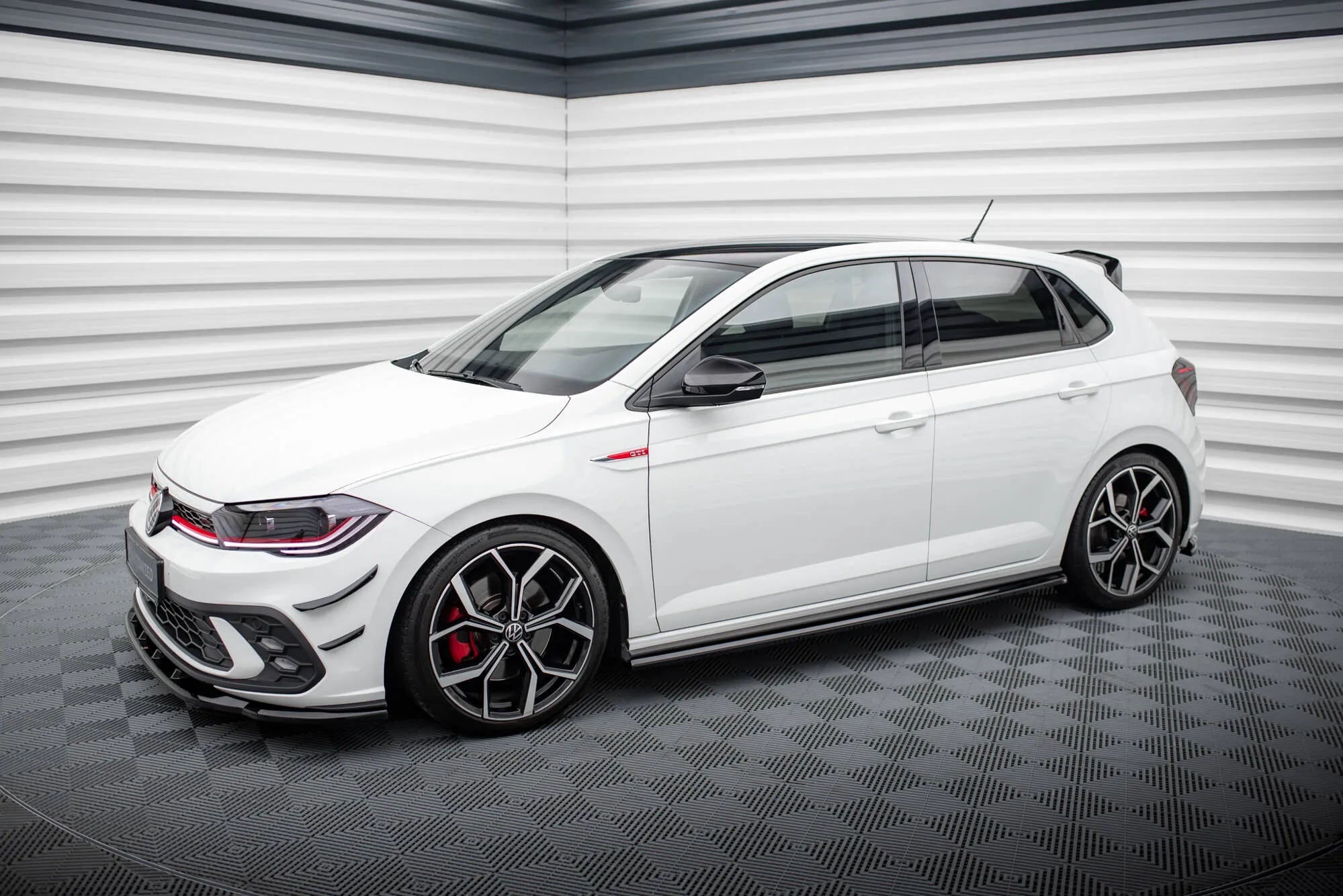 Sideskjørt VW Polo GTI VI Facelift 2021 -> | Glossy Black Edition – bilde 2